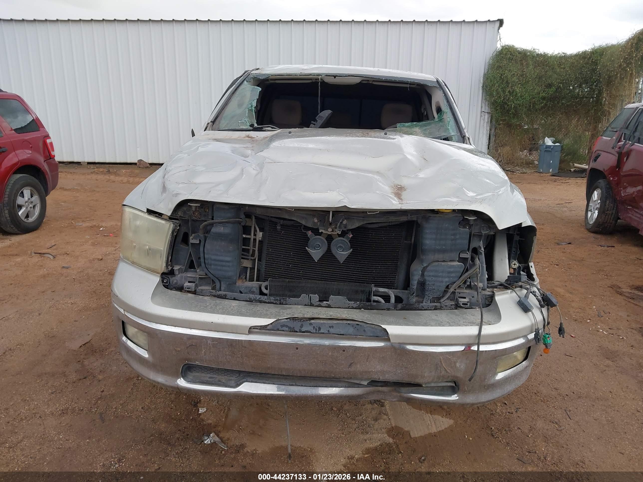 DODGE RAM image 6