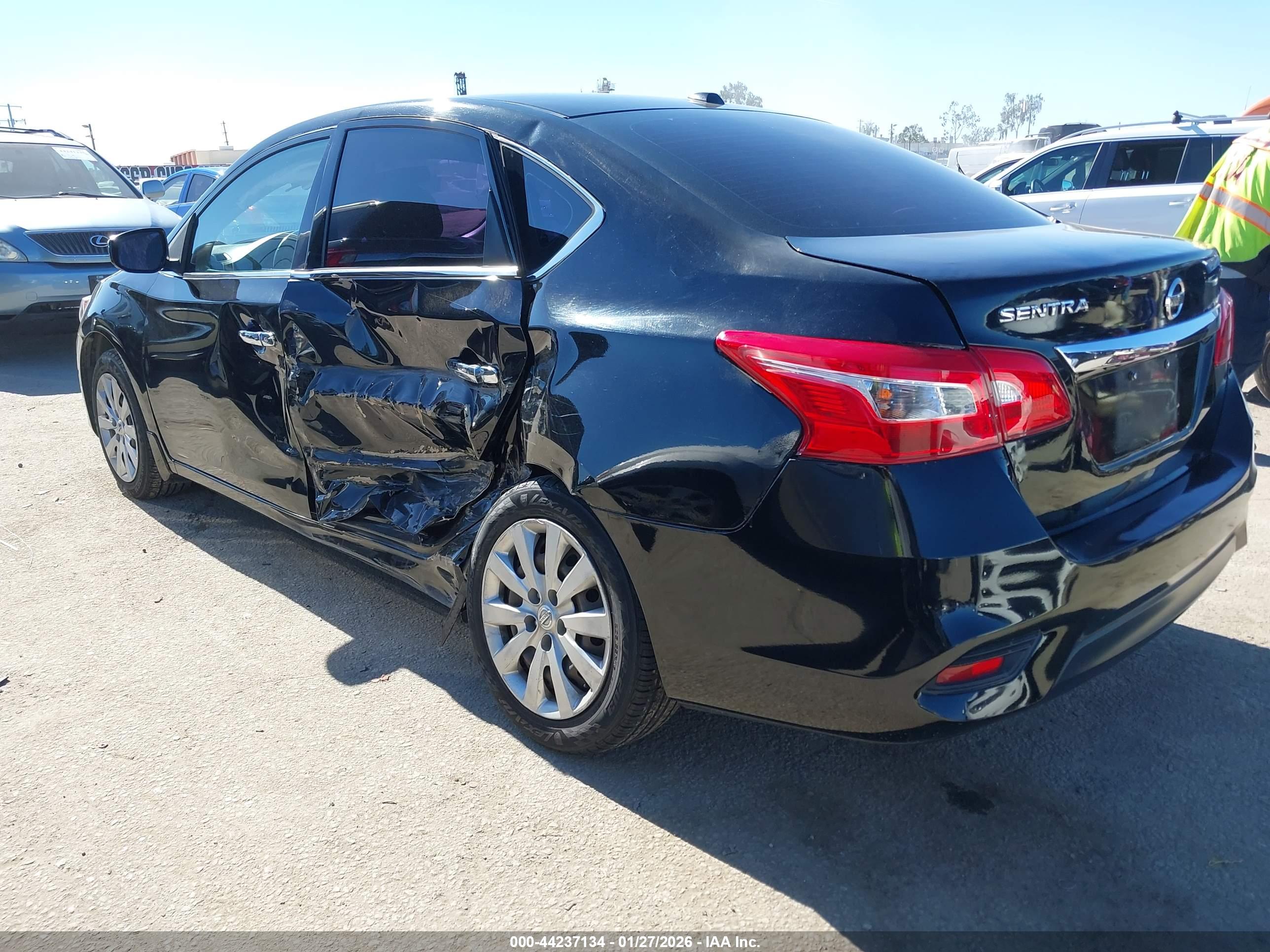 NISSAN SENTRA image 3