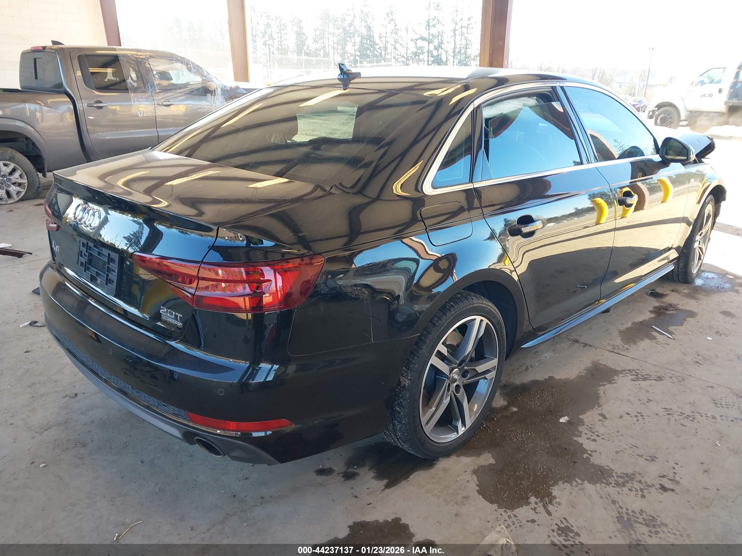 AUDI A4 image 4