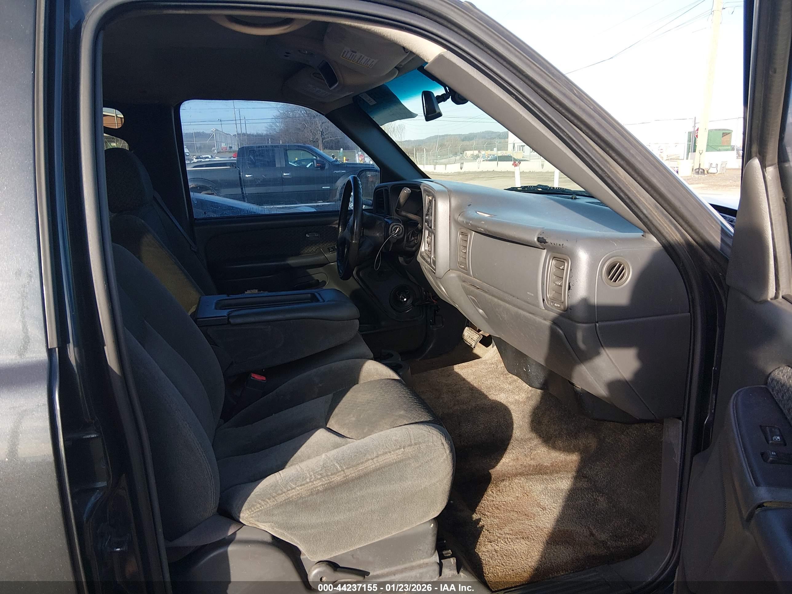 CHEVROLET AVALANCHE image 5