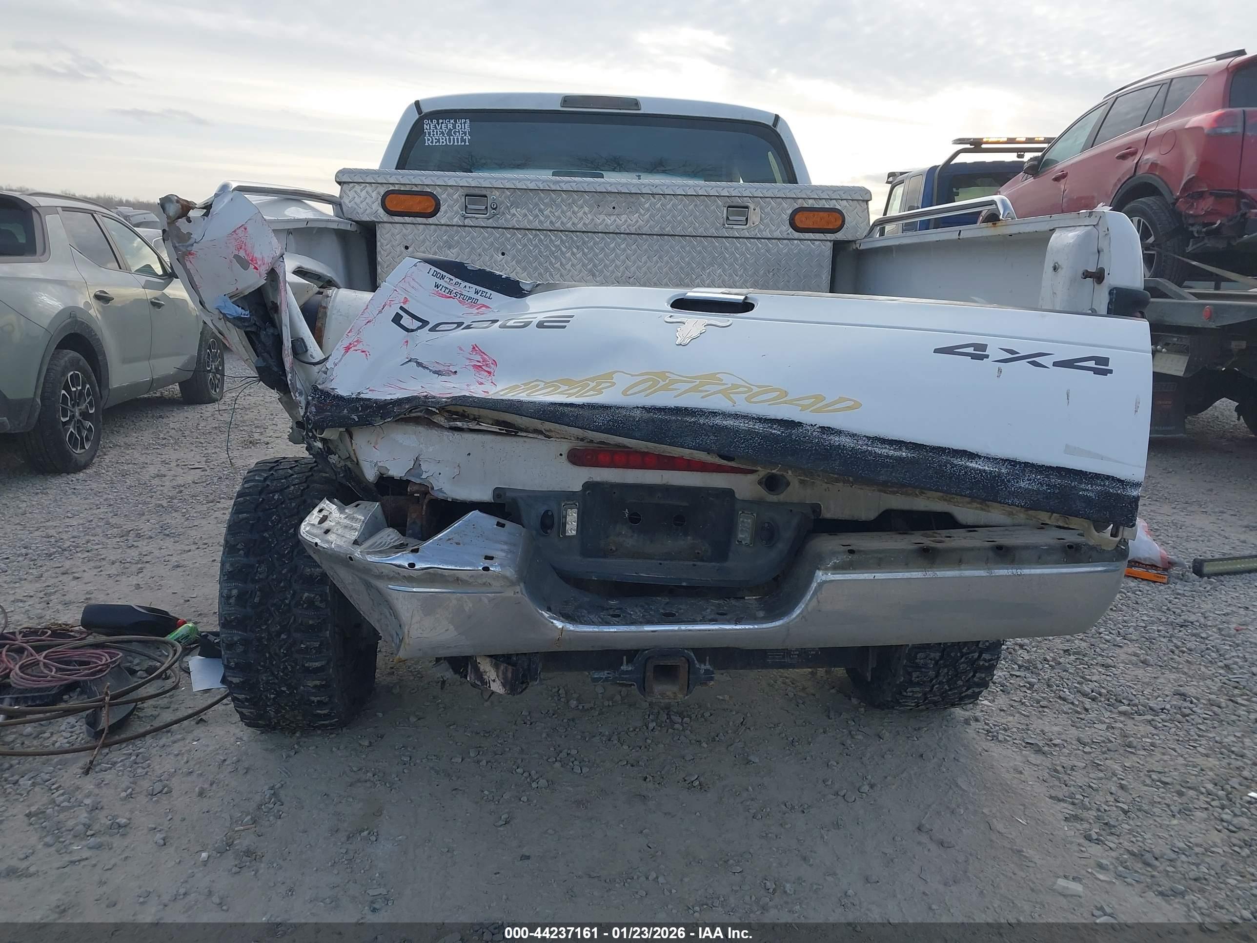 DODGE RAM image 6