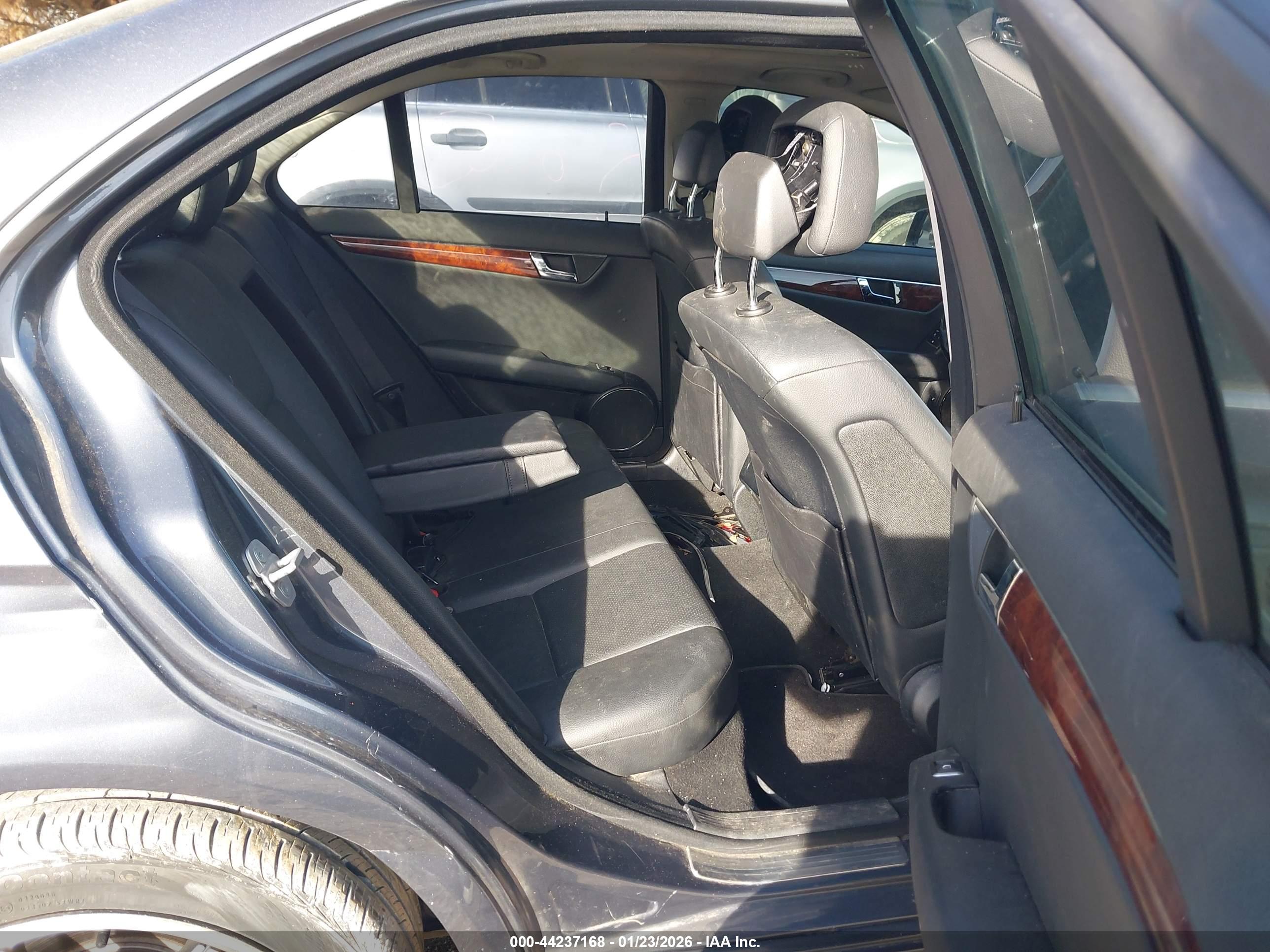 MERCEDES-BENZ C image 8