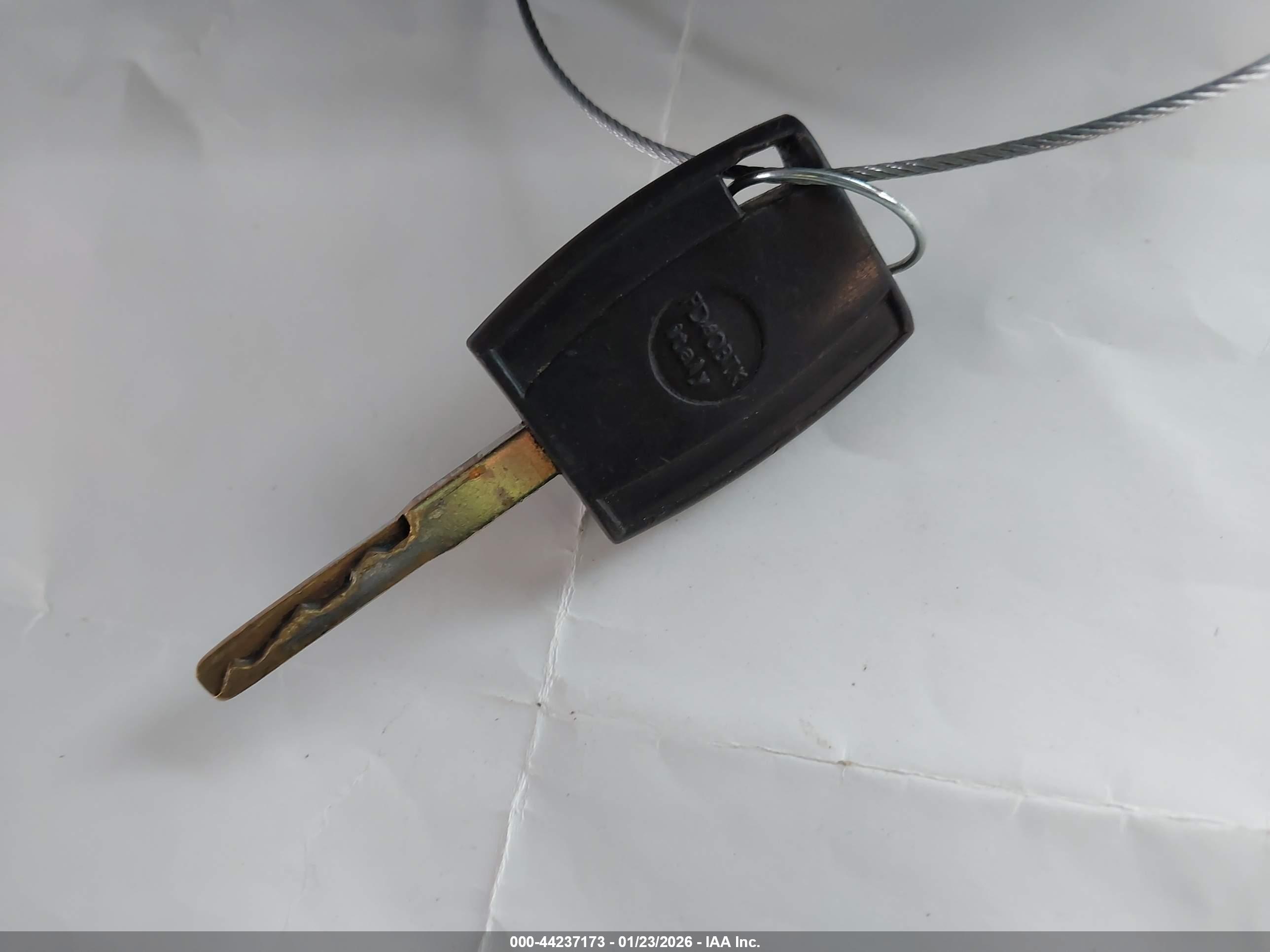 FORD FIESTA image 11