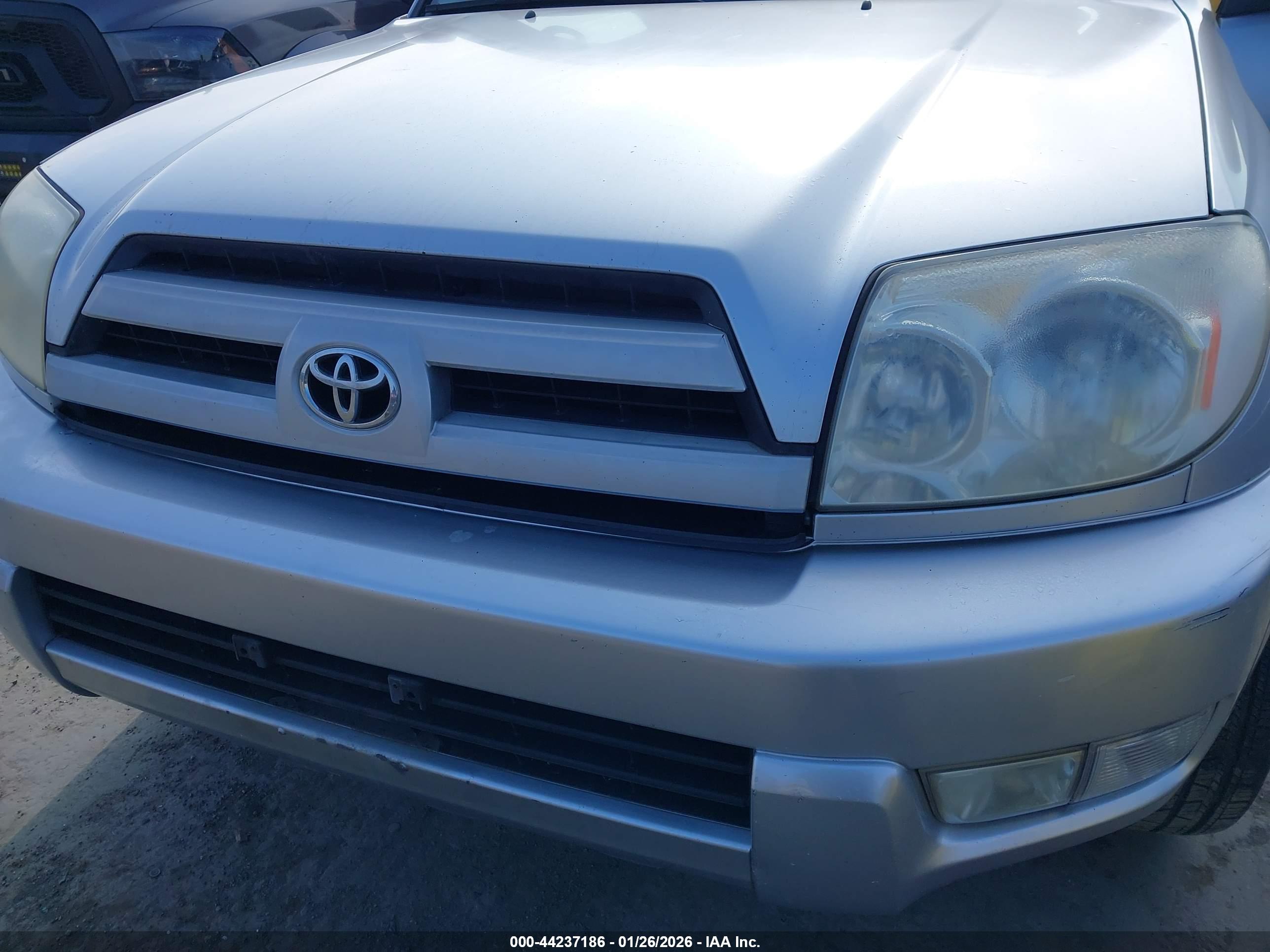 TOYOTA 4RUNNER image 6