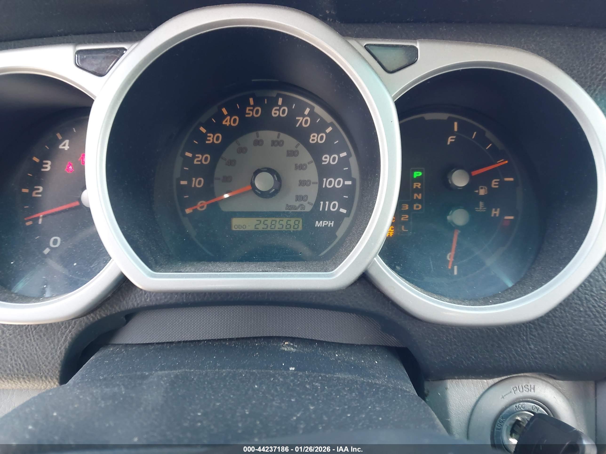 TOYOTA 4RUNNER image 7