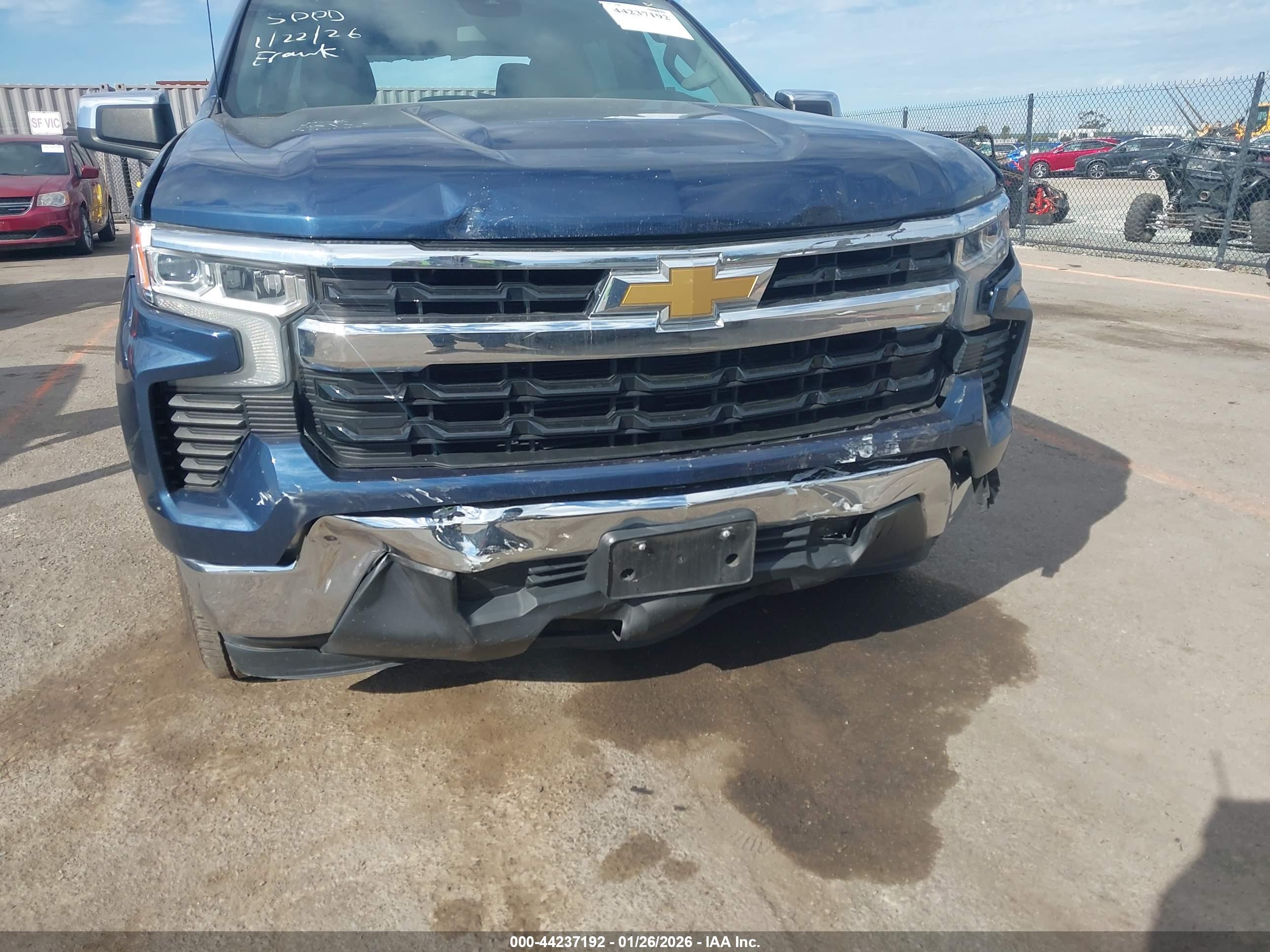 CHEVROLET SILVERADO image 6