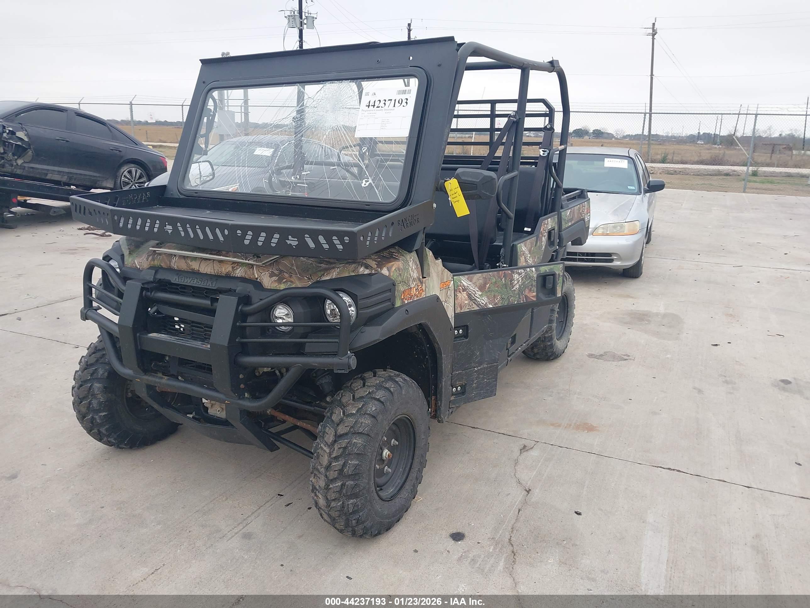 KAWASAKI KAF820 image 2