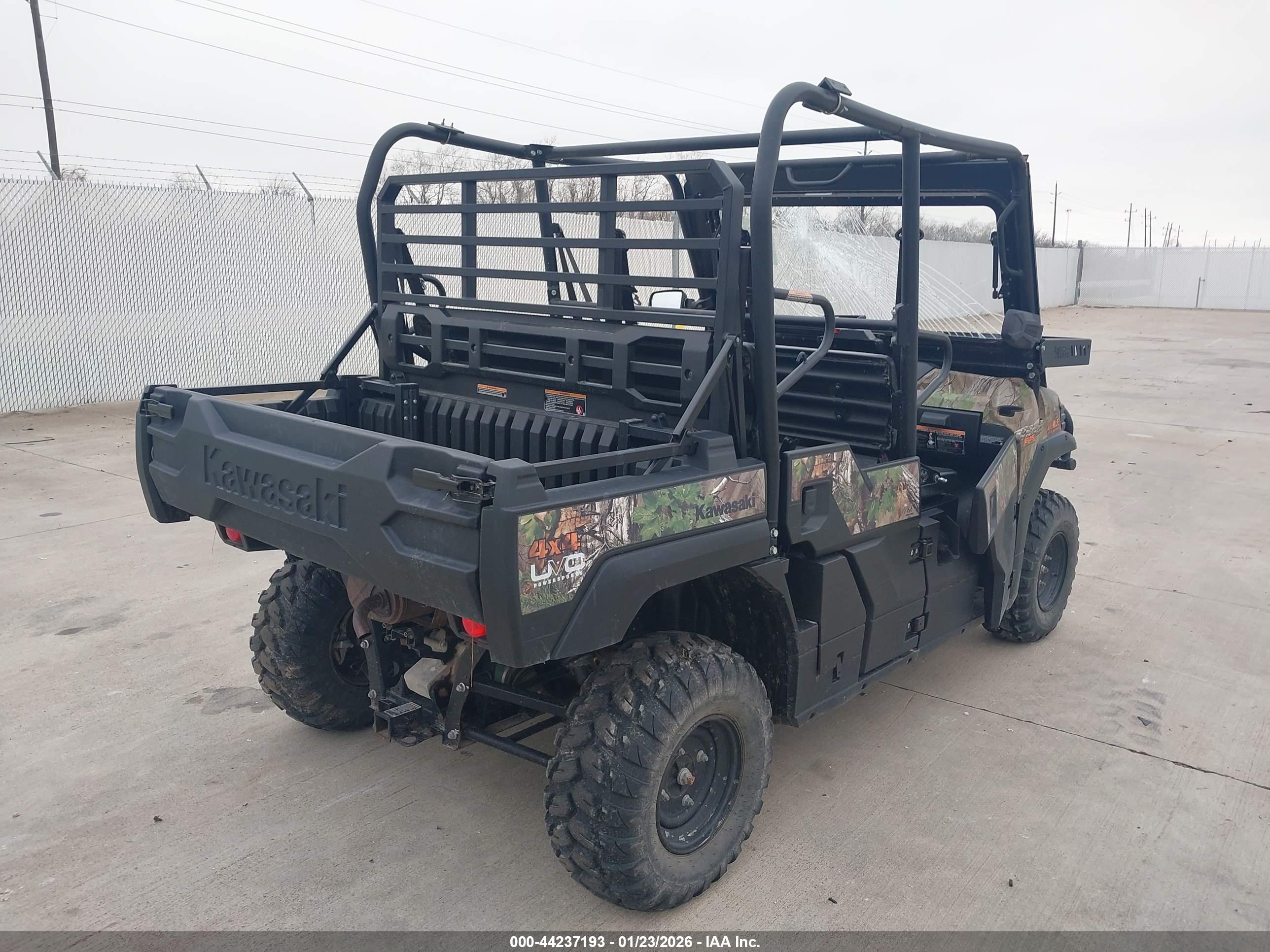KAWASAKI KAF820 image 4