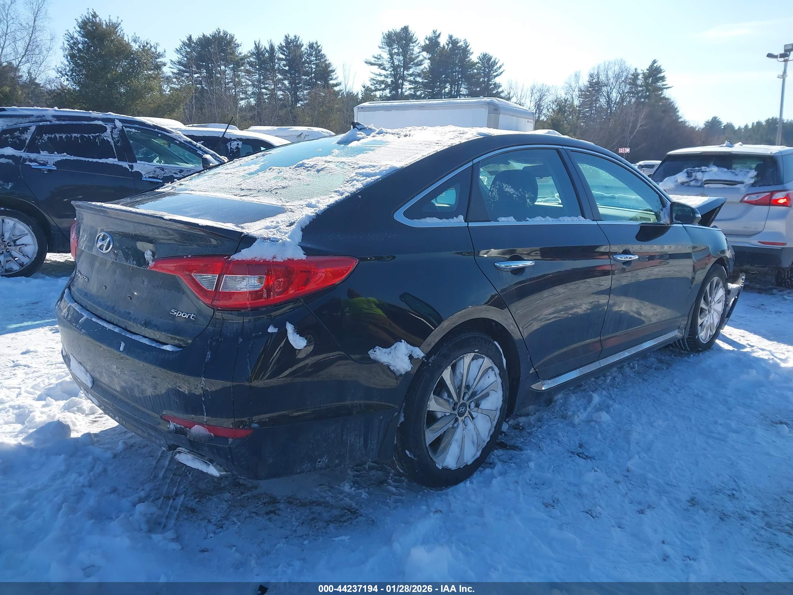 HYUNDAI SONATA image 4