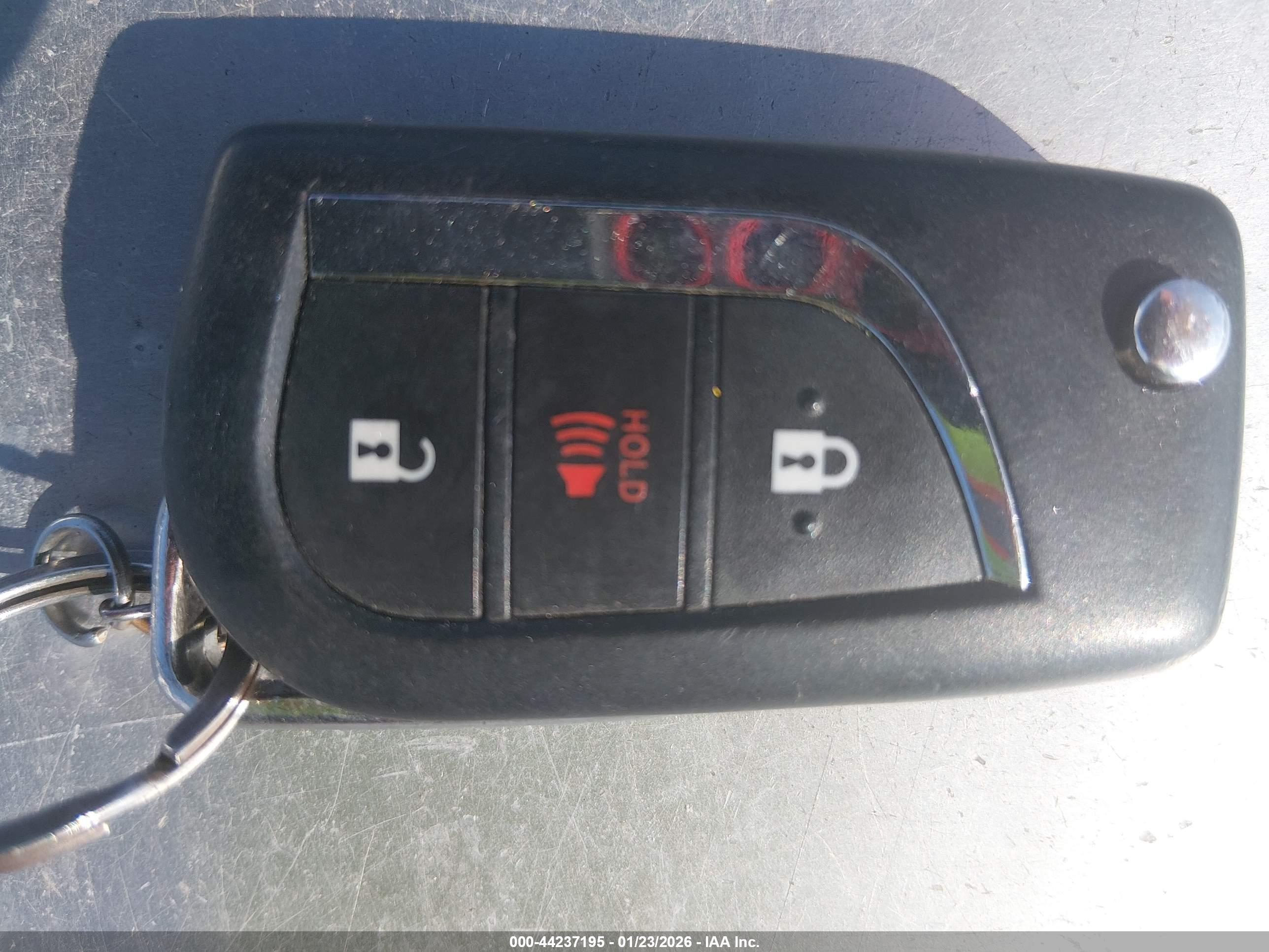 TOYOTA COROLLA image 11