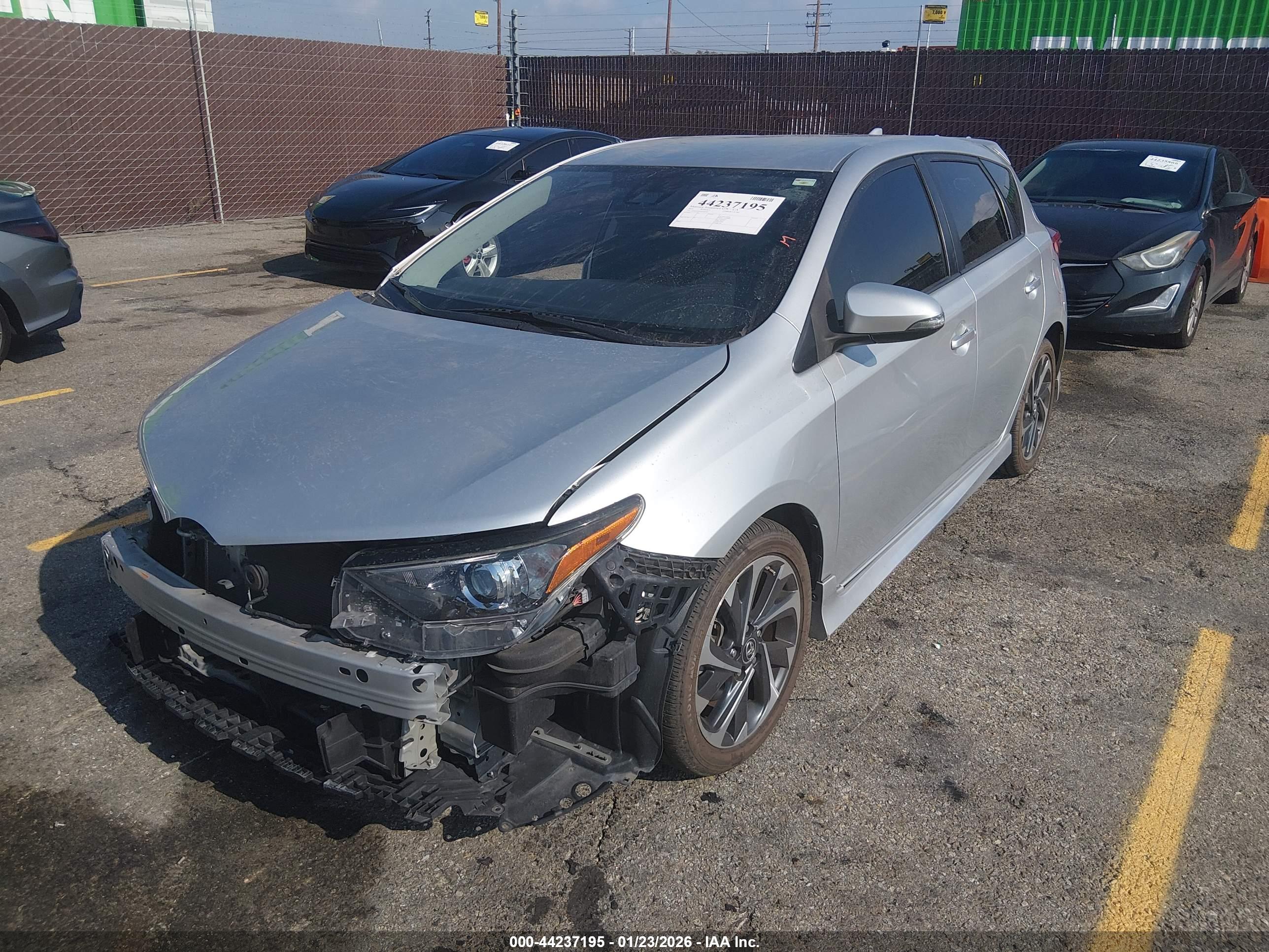 TOYOTA COROLLA image 2