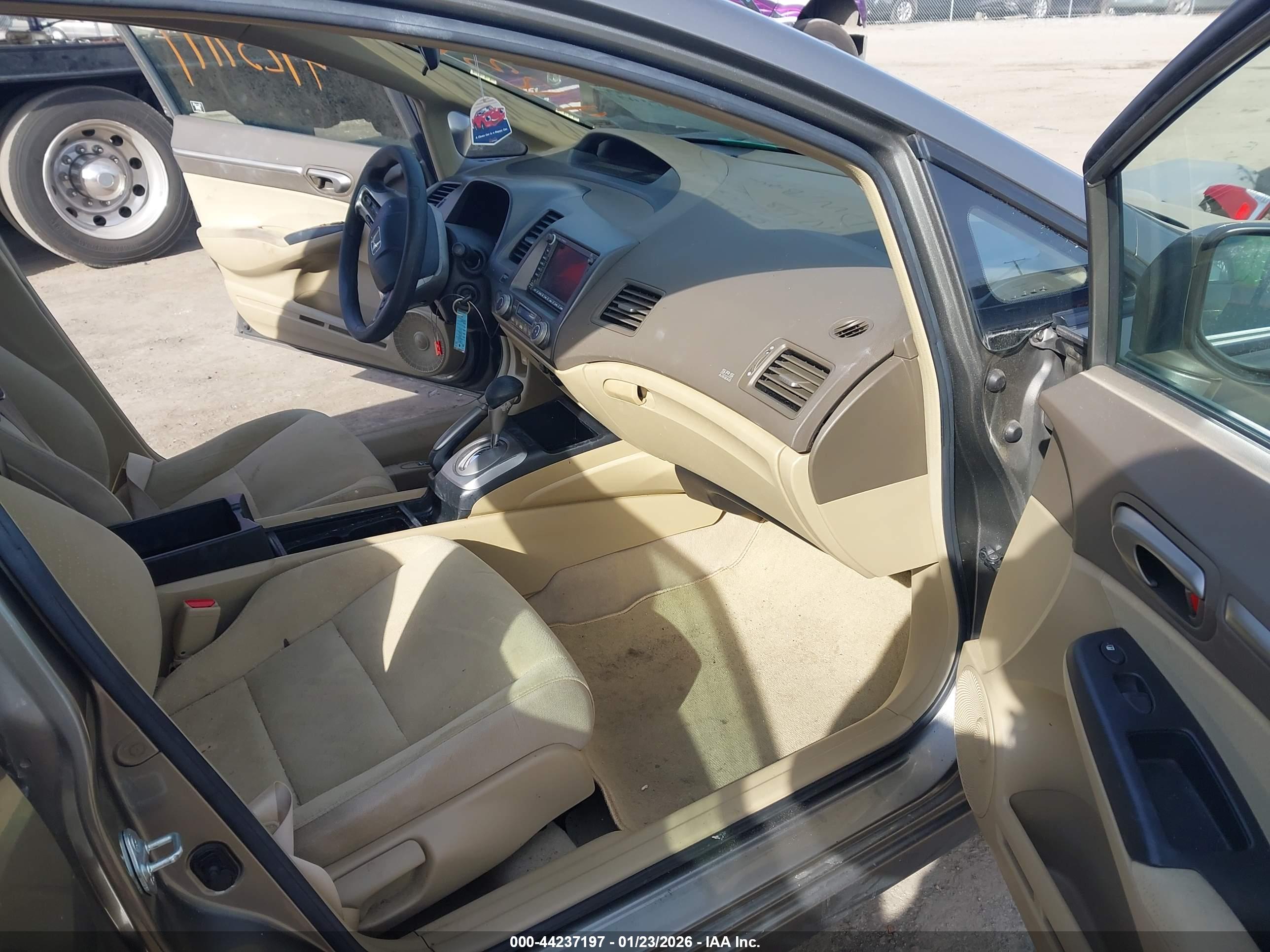 HONDA CIVIC image 5