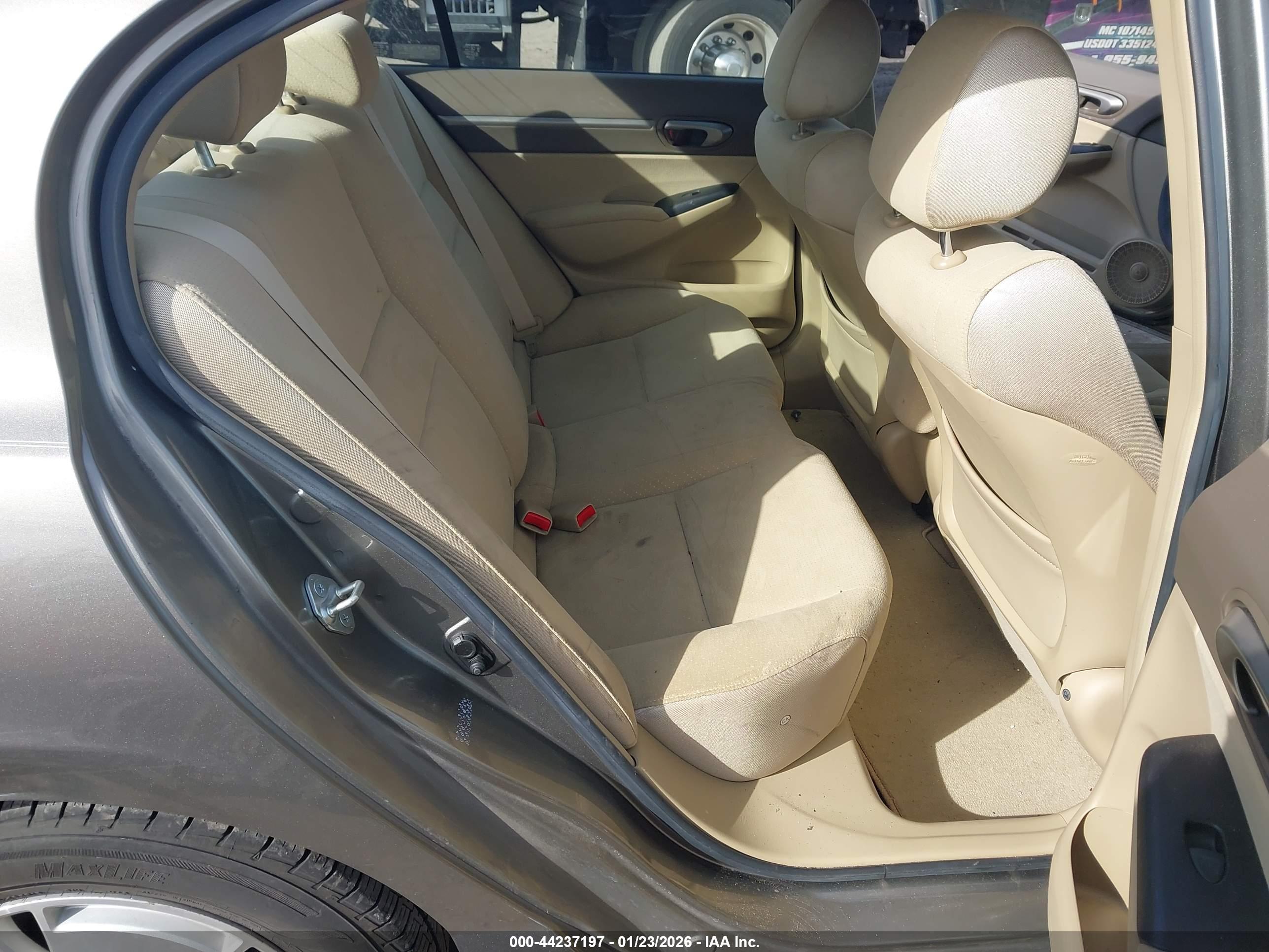 HONDA CIVIC image 8