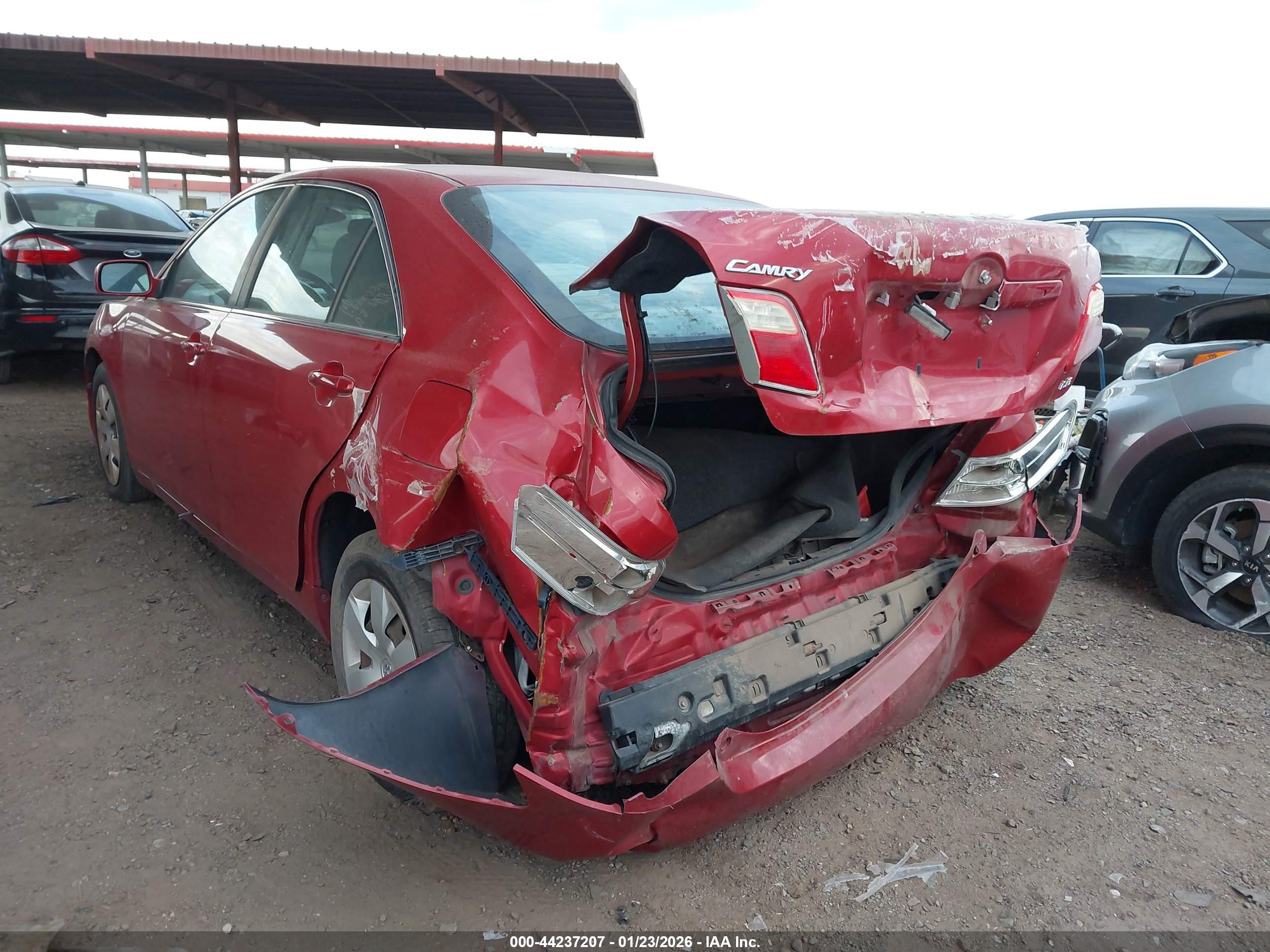 TOYOTA CAMRY image 3