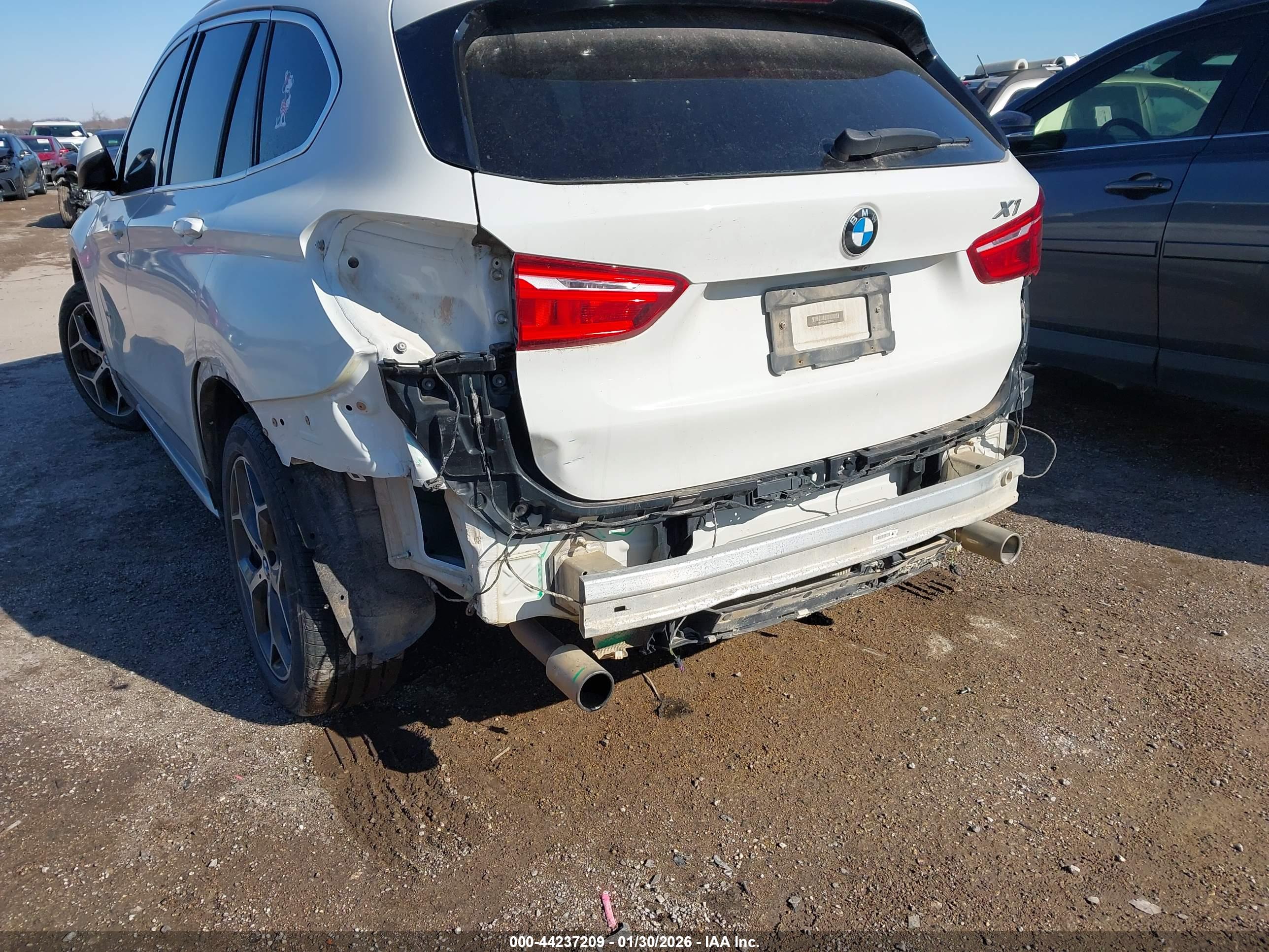 BMW X1 image 6