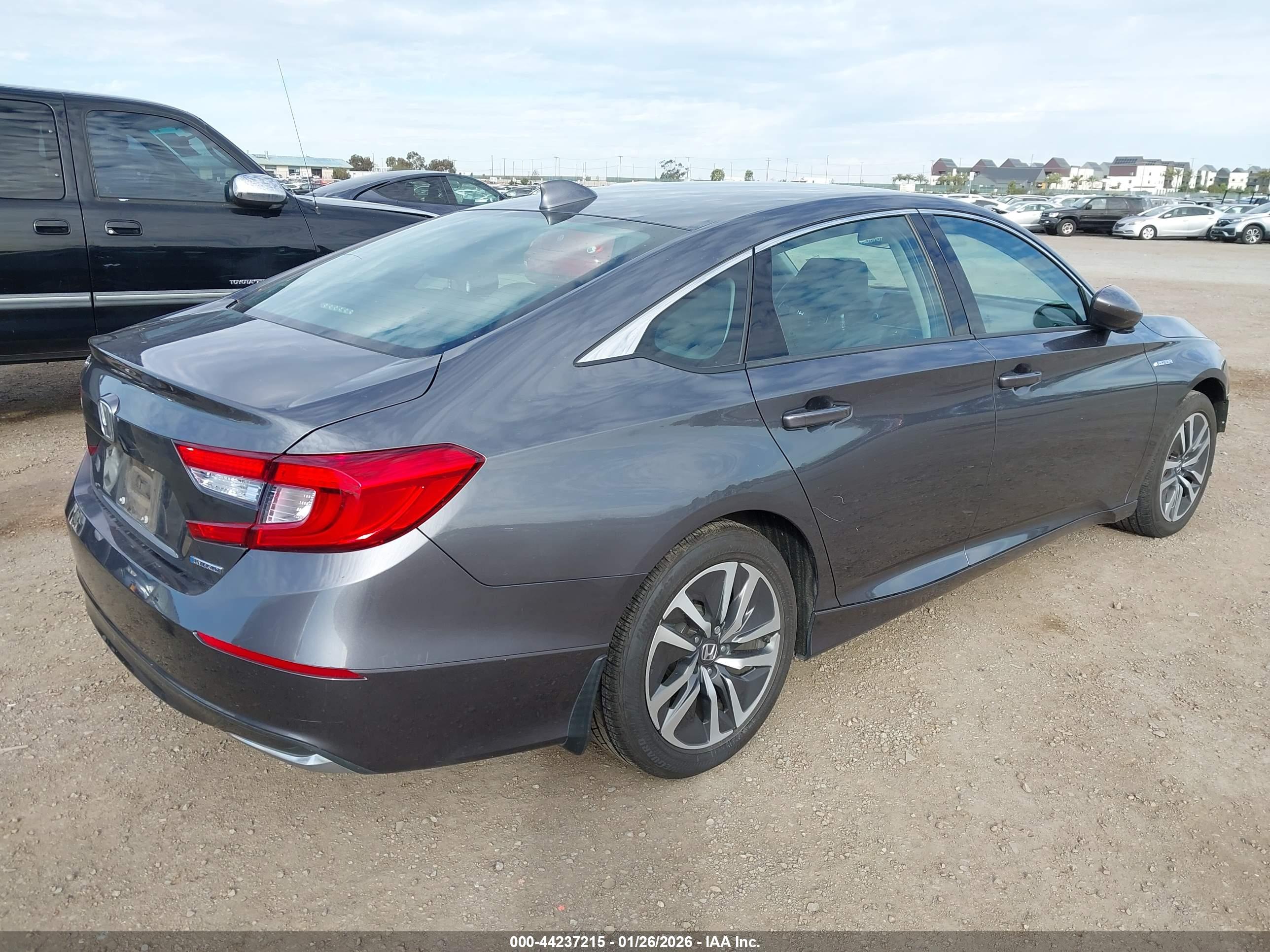 HONDA ACCORD image 4