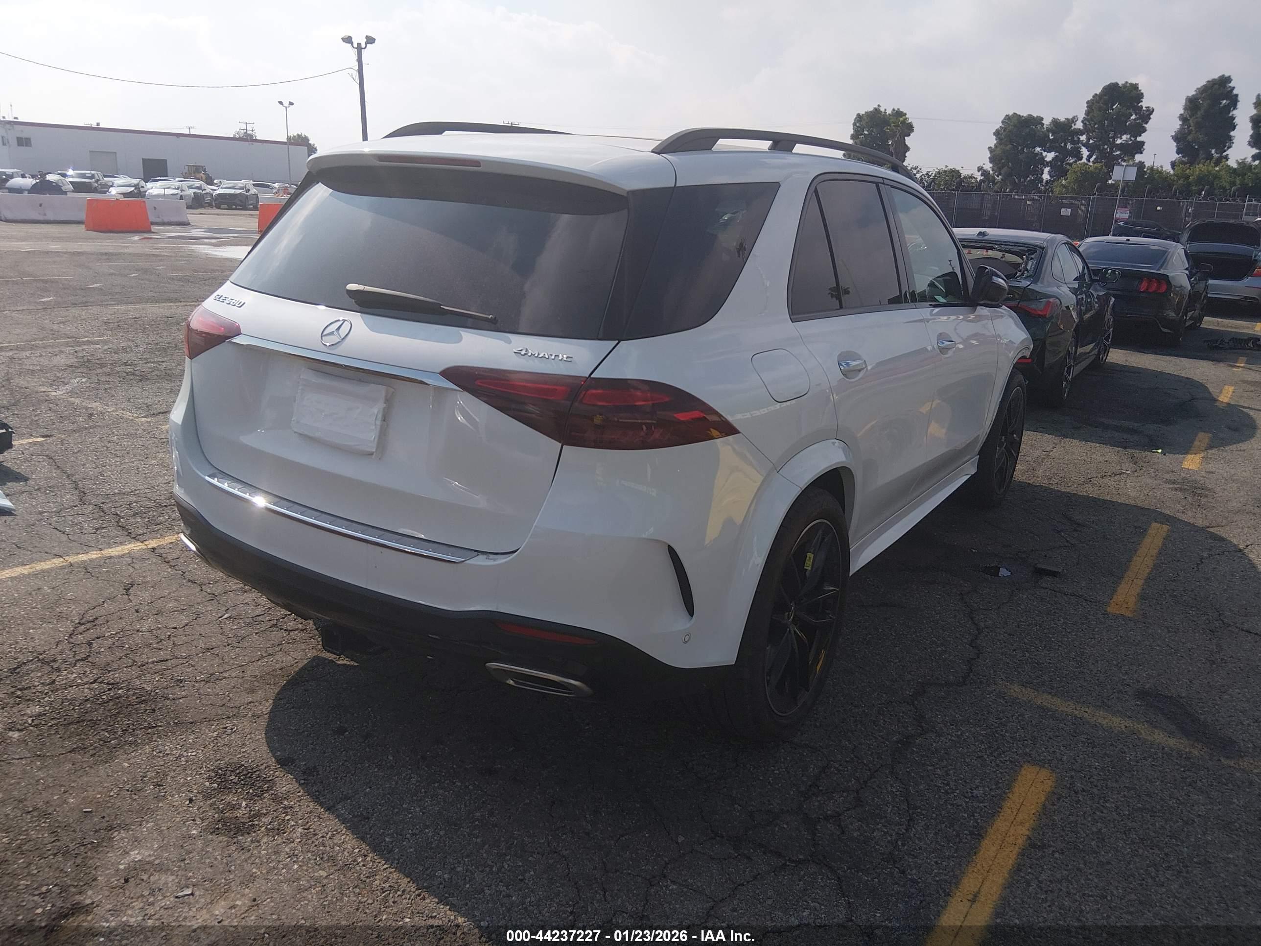 MERCEDES-BENZ GLE image 4