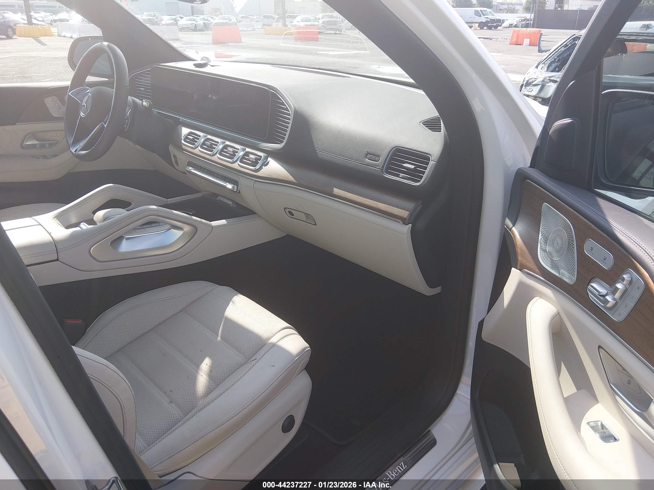 MERCEDES-BENZ GLE image 5