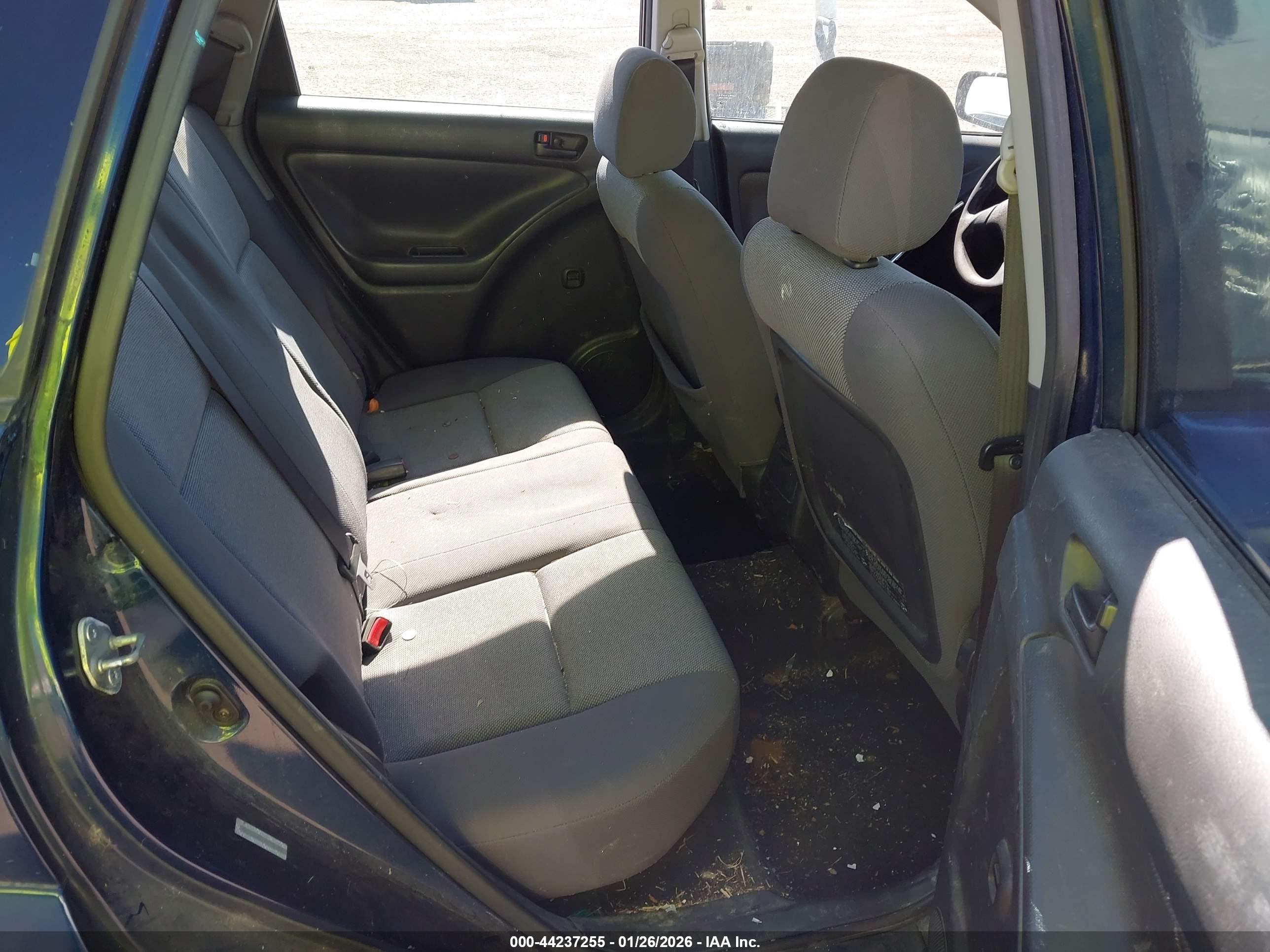 PONTIAC VIBE image 8