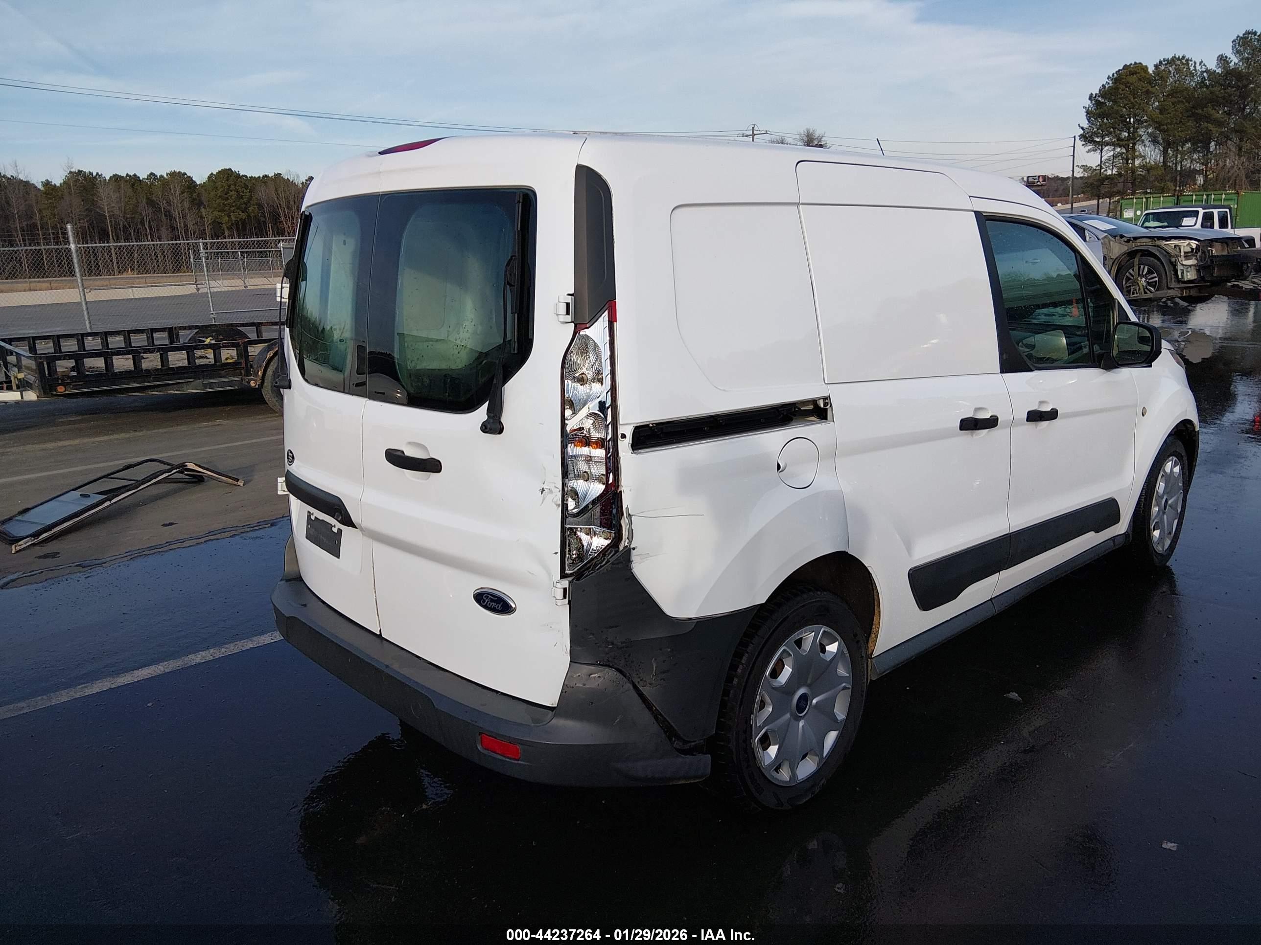 FORD TRANSIT image 4