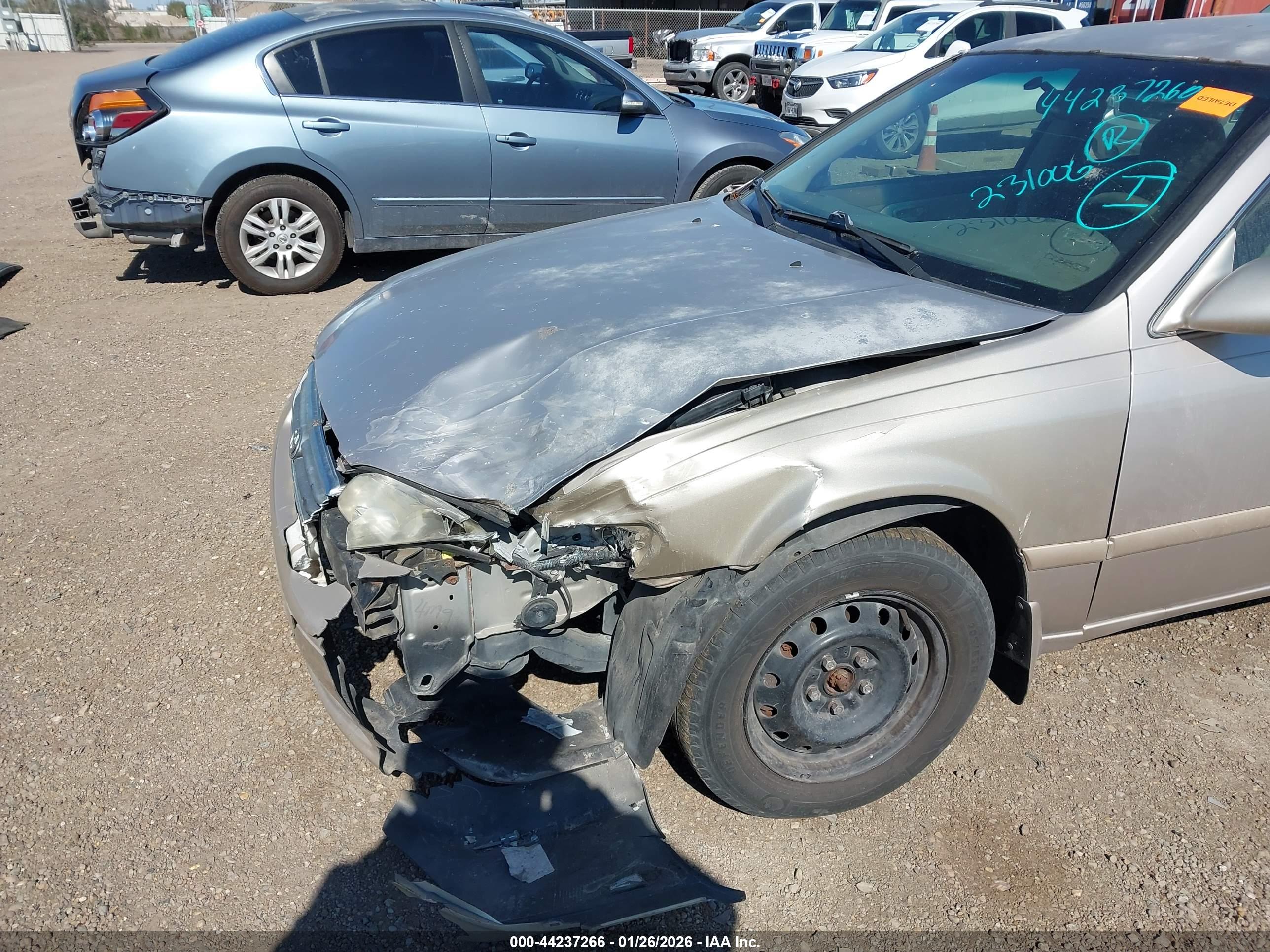 TOYOTA CAMRY image 6
