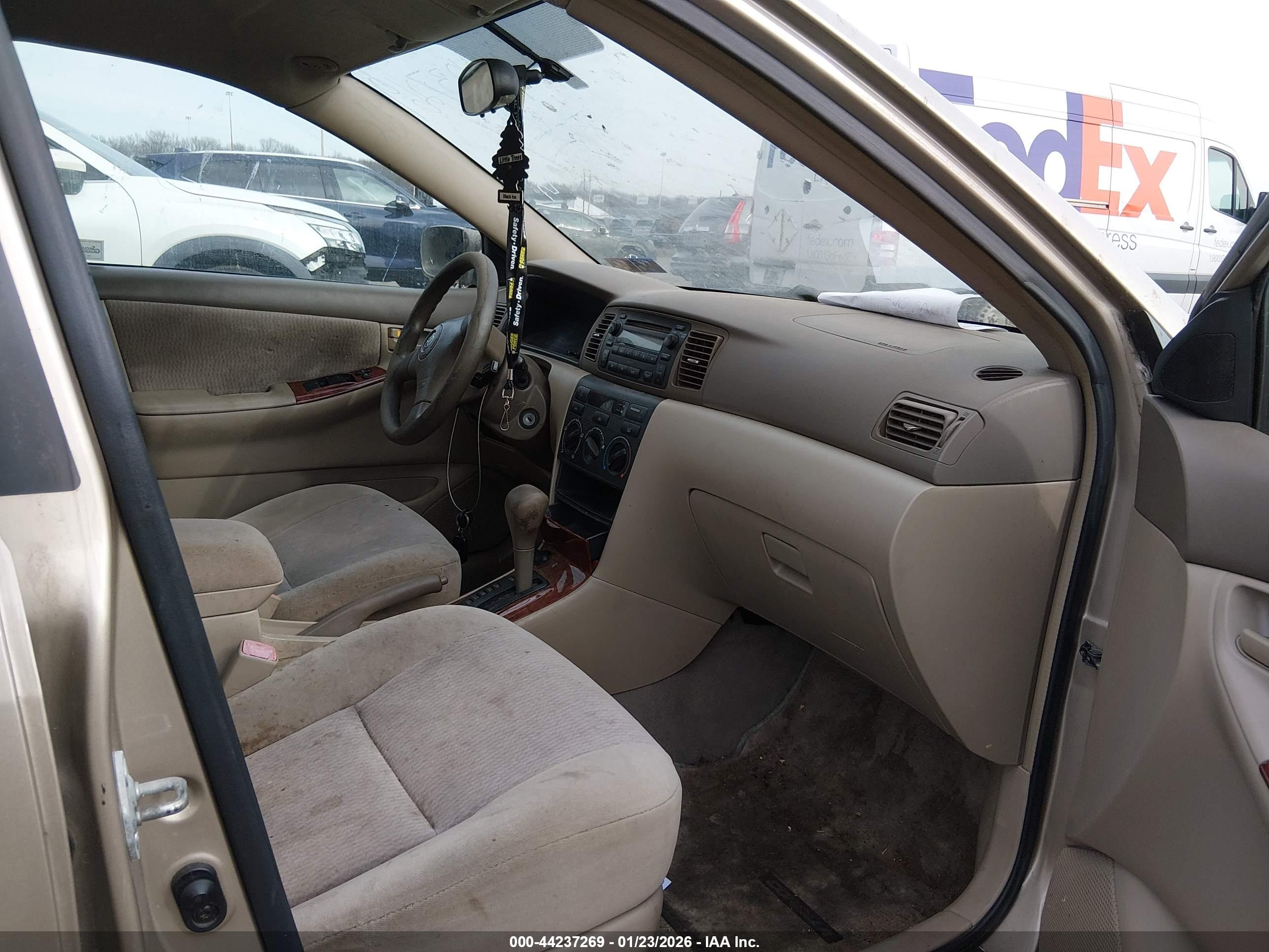 TOYOTA COROLLA image 5