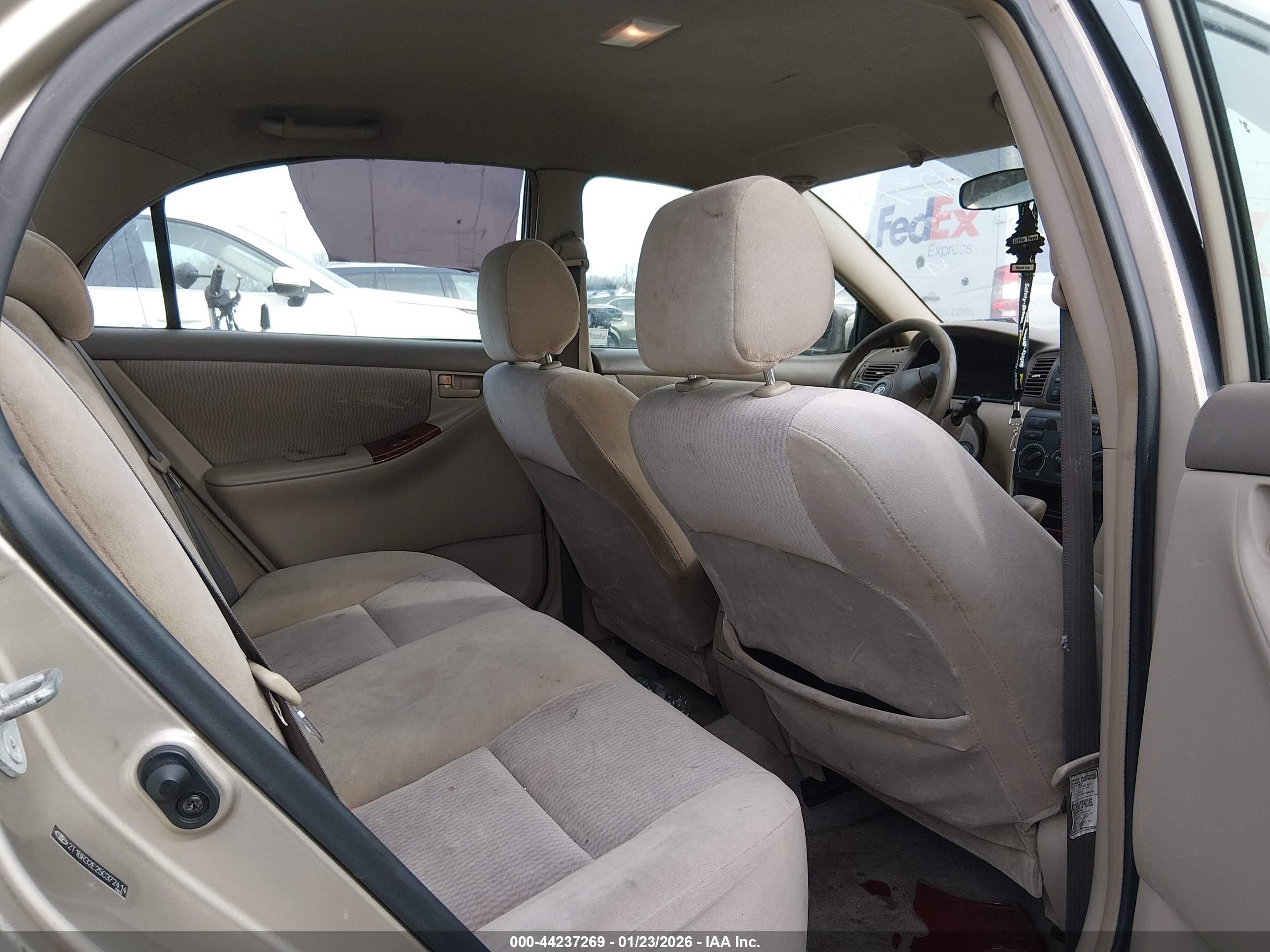 TOYOTA COROLLA image 8