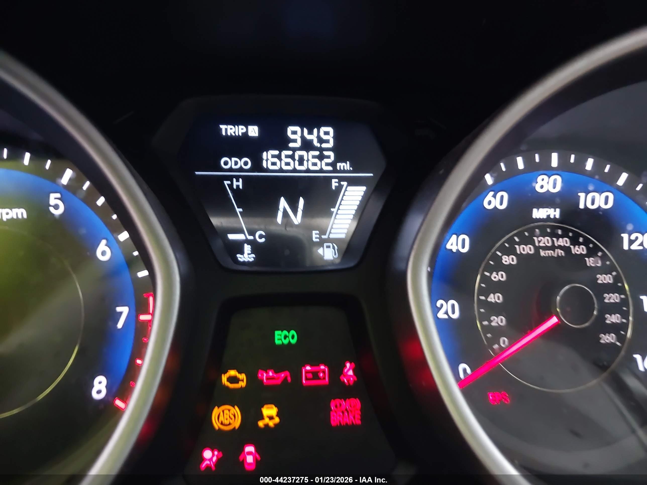 HYUNDAI ELANTRA image 7