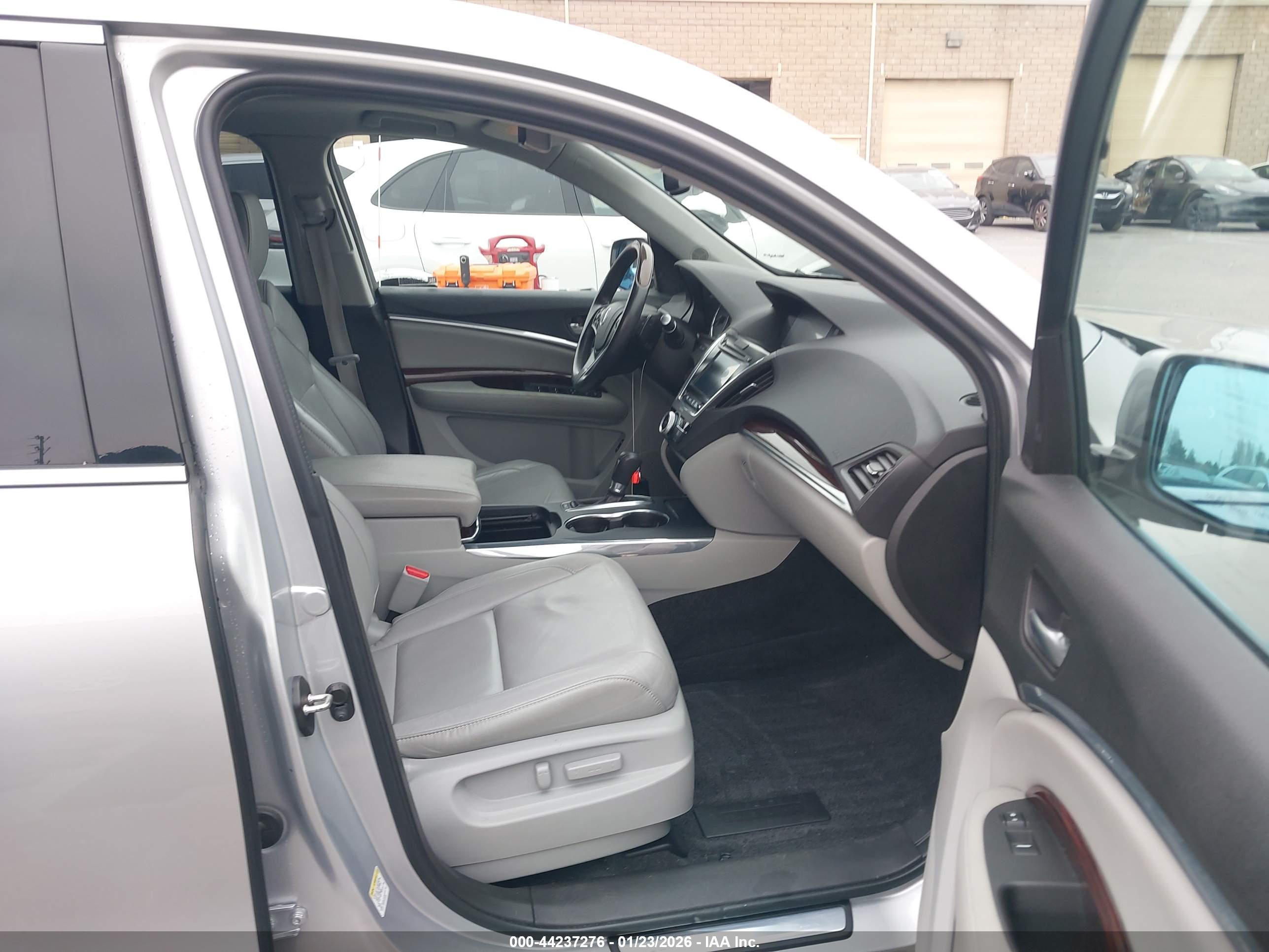 ACURA MDX image 5