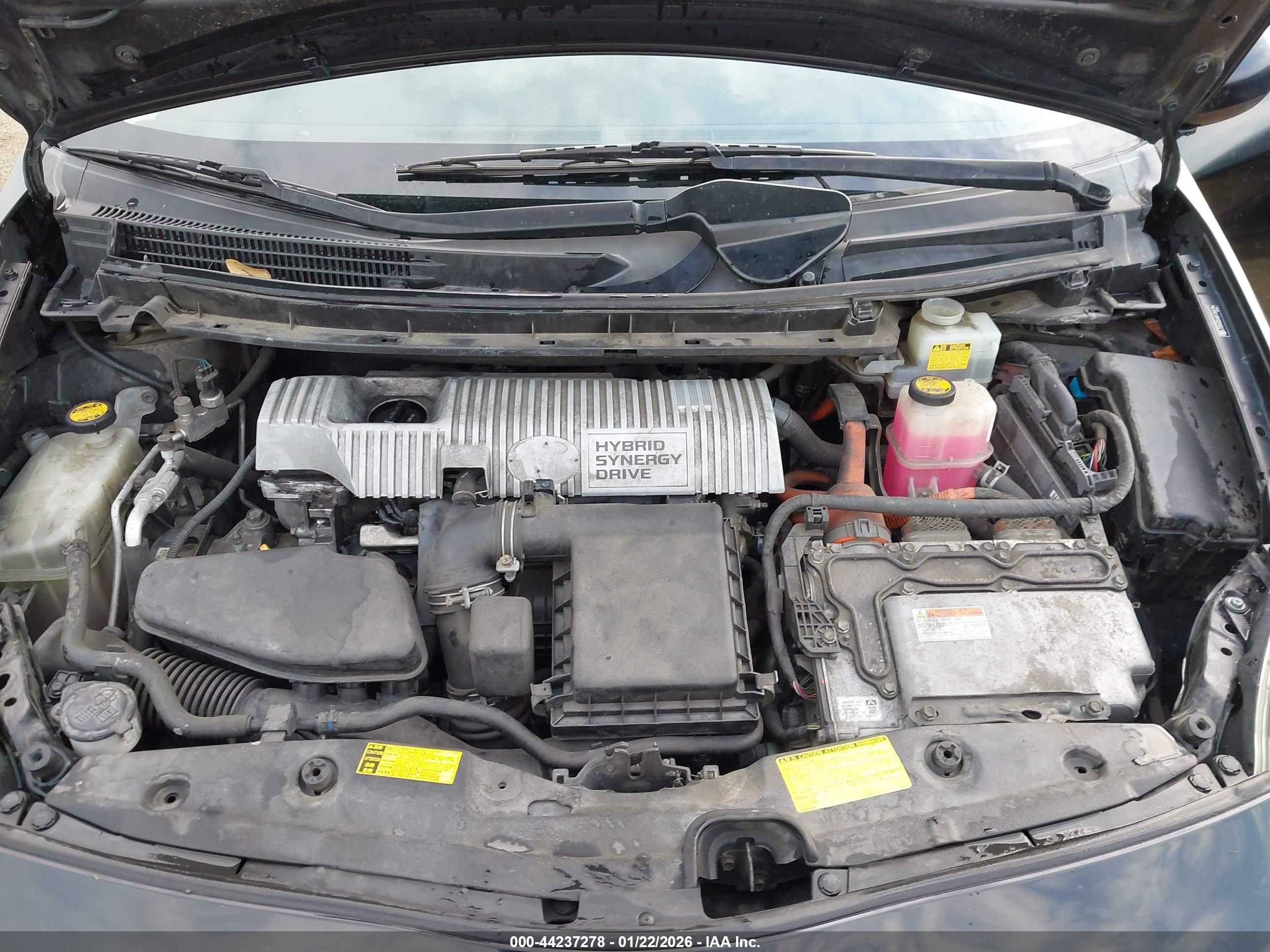 TOYOTA PRIUS image 10