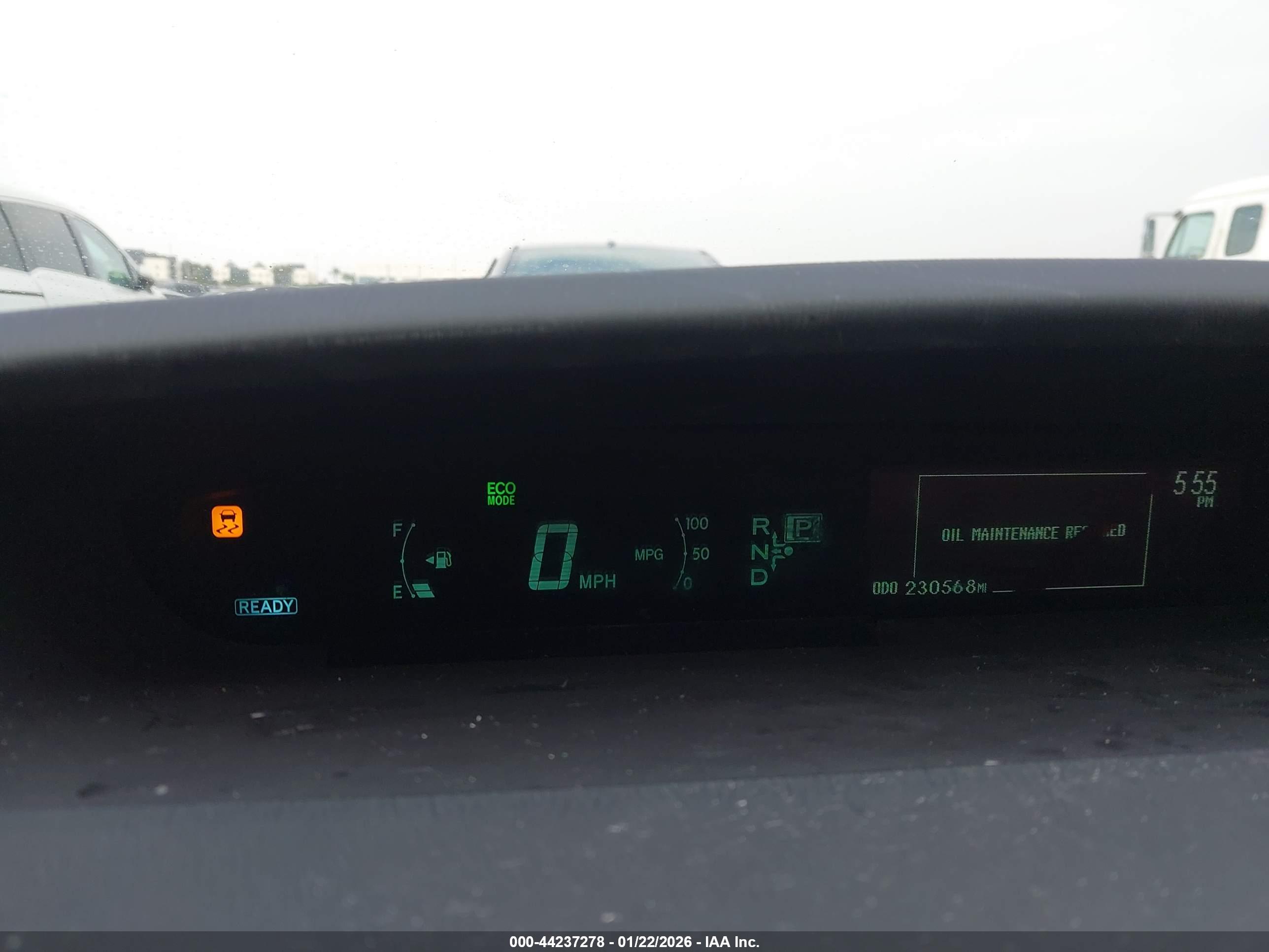 TOYOTA PRIUS image 7