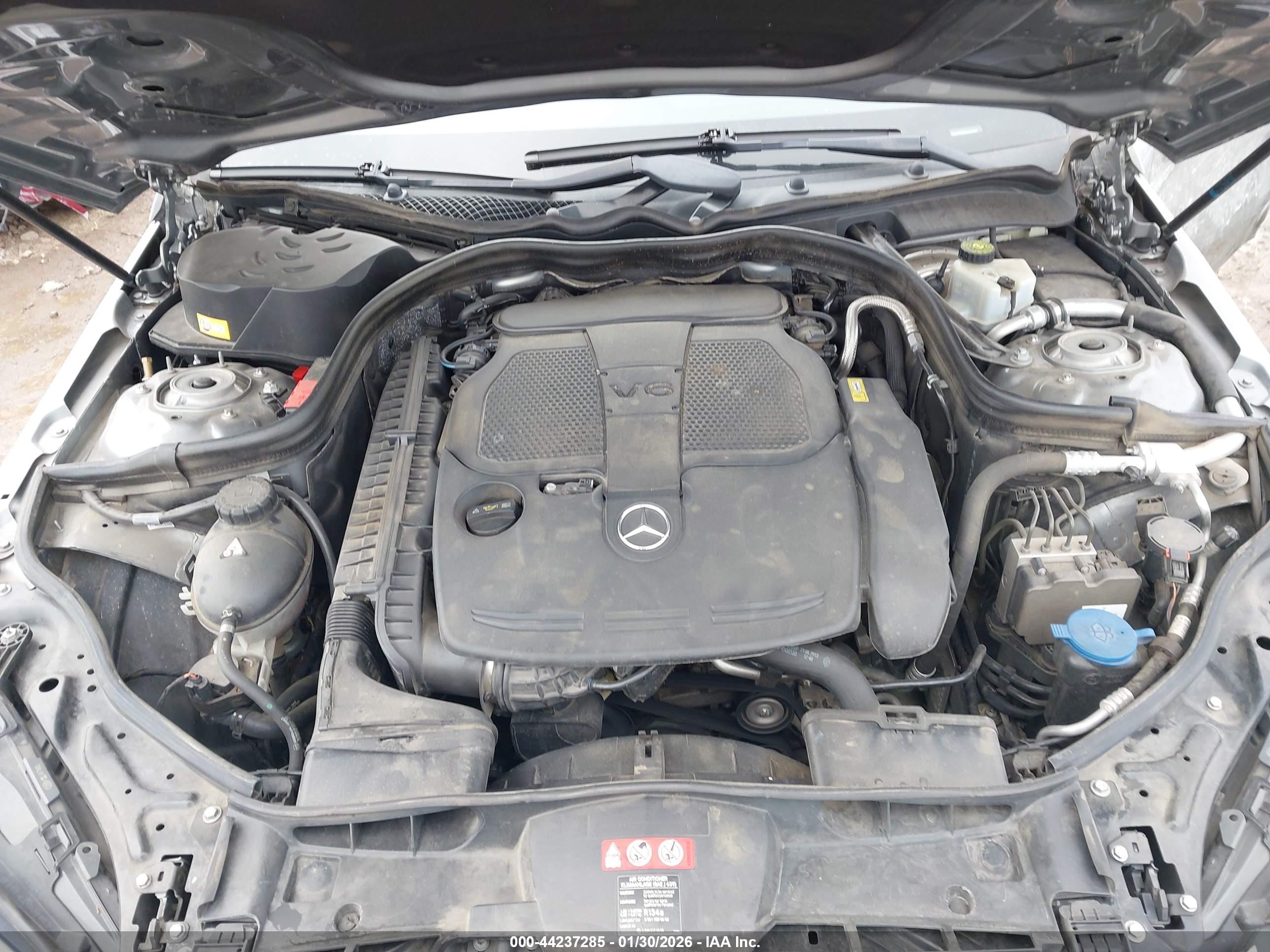 MERCEDES-BENZ E image 10