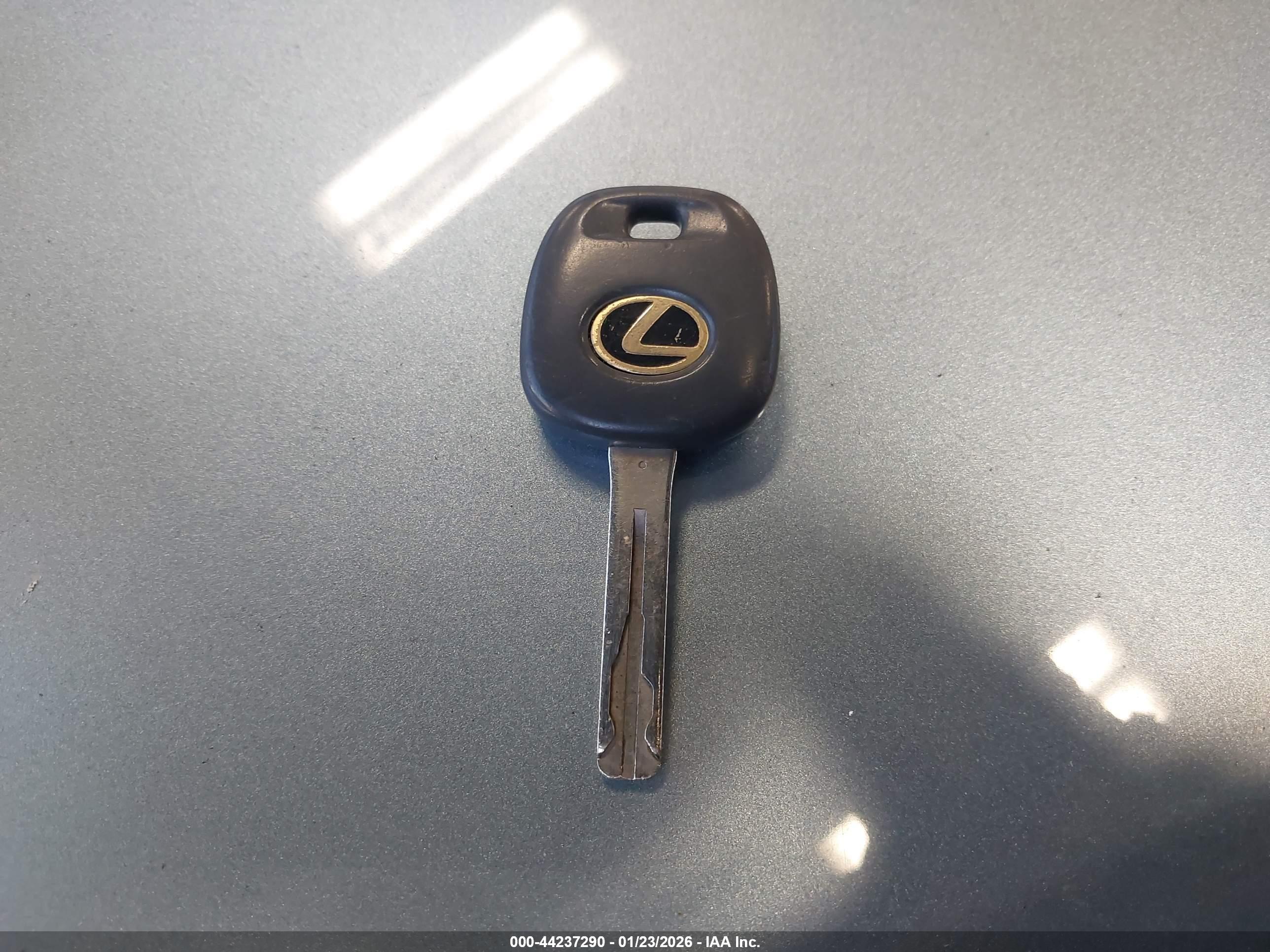 LEXUS RX image 11