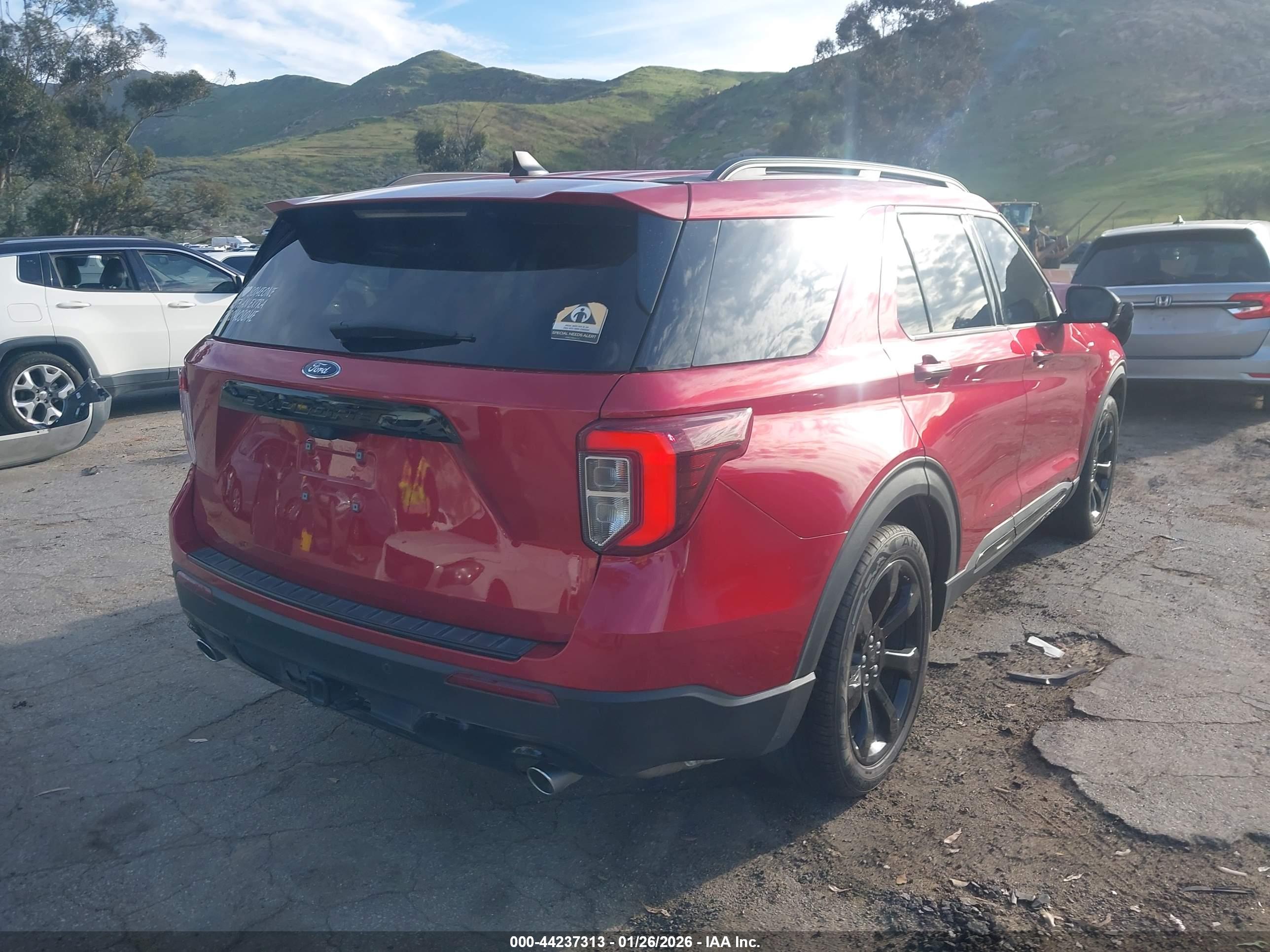 FORD EXPLORER image 4