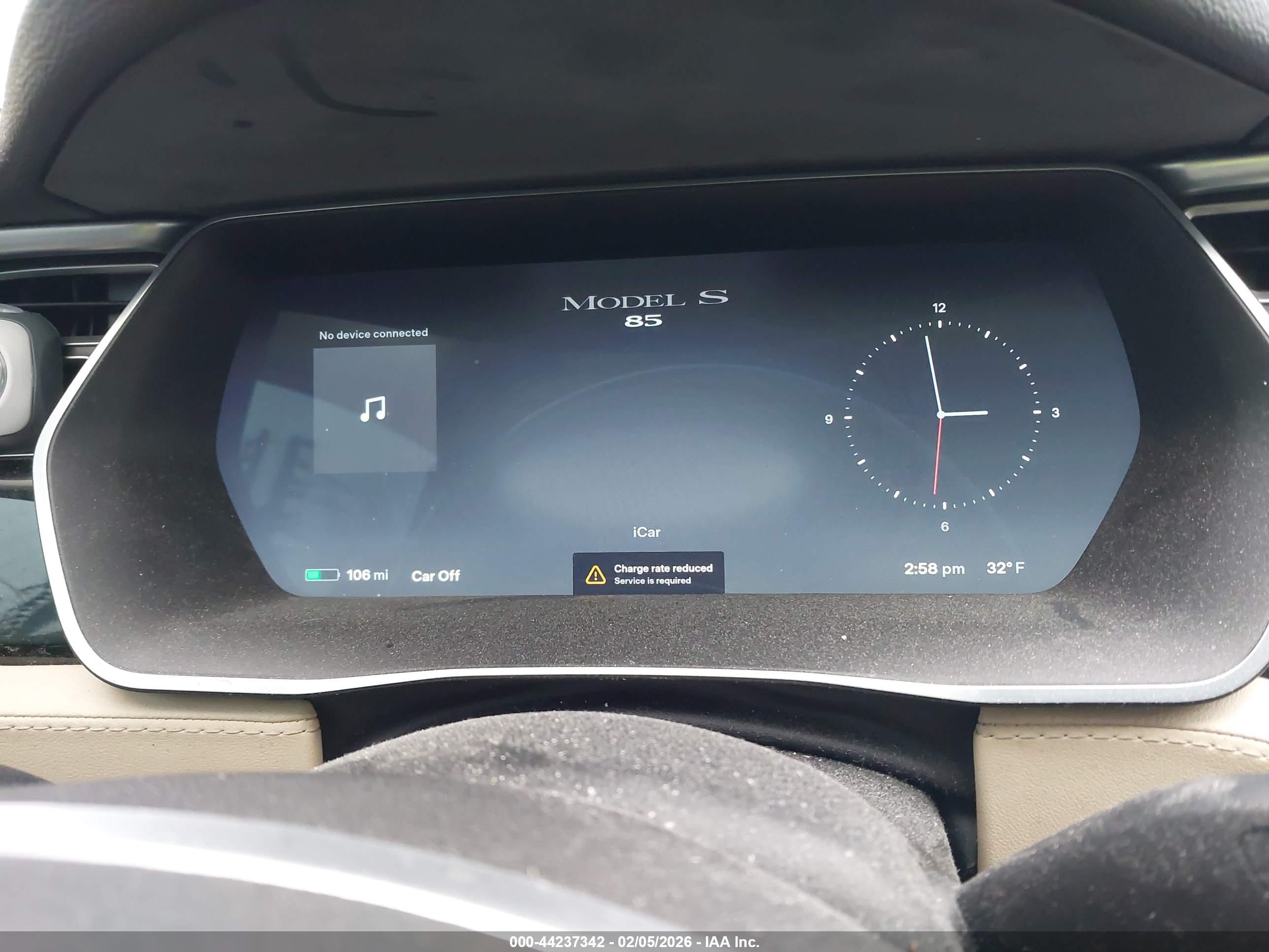 TESLA MODEL image 7