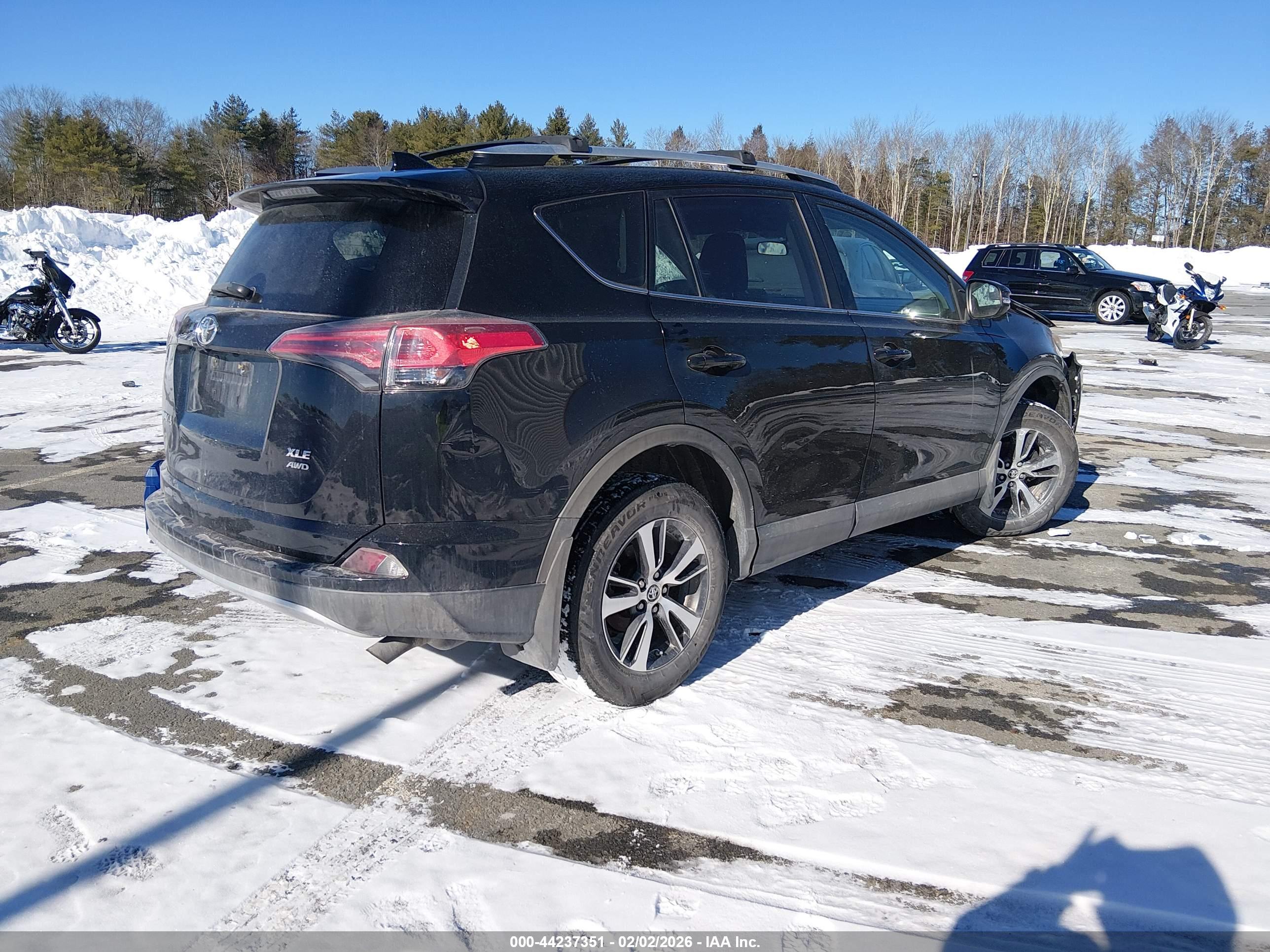TOYOTA RAV4 image 4