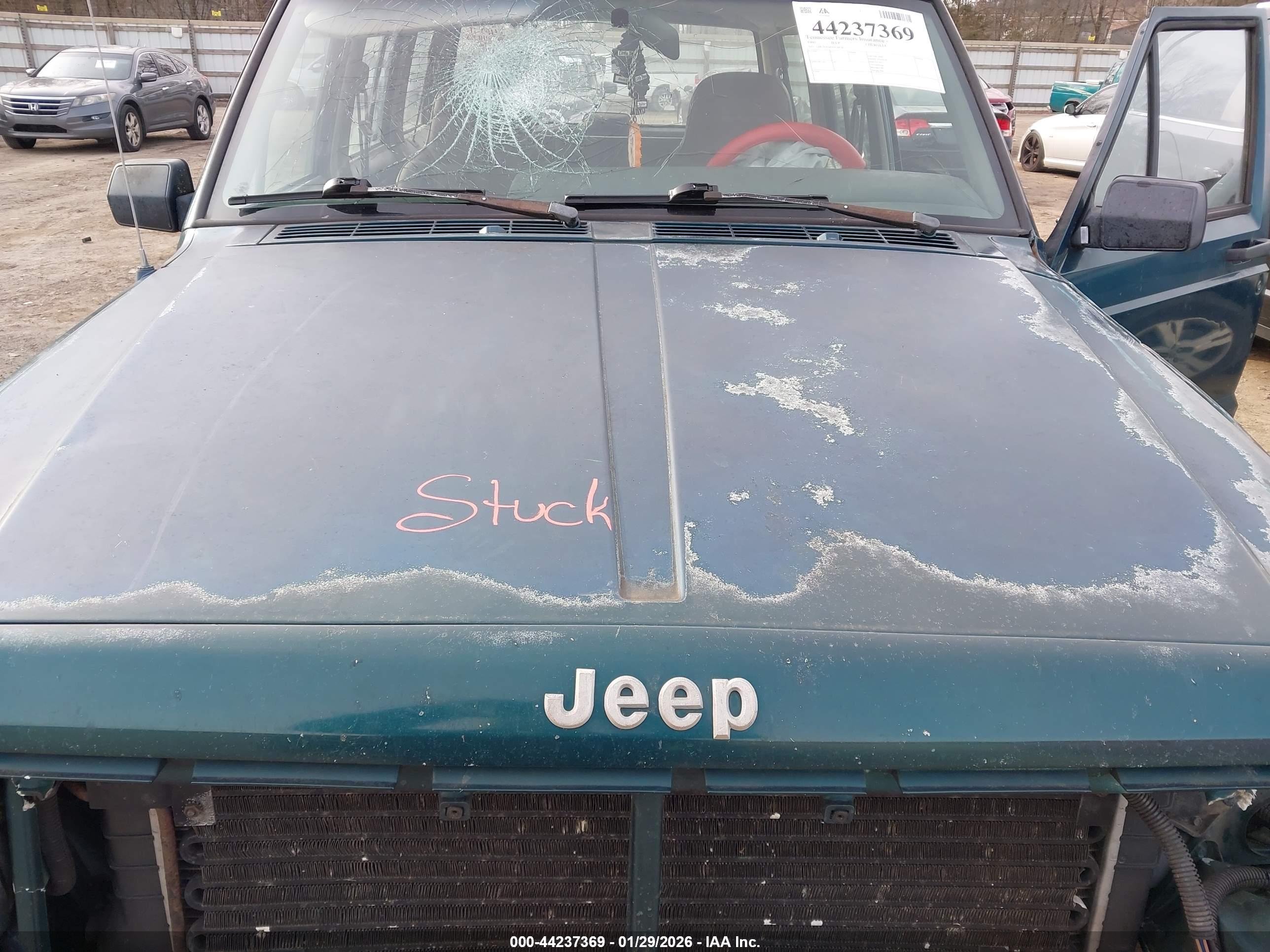JEEP CHEROKEE image 10