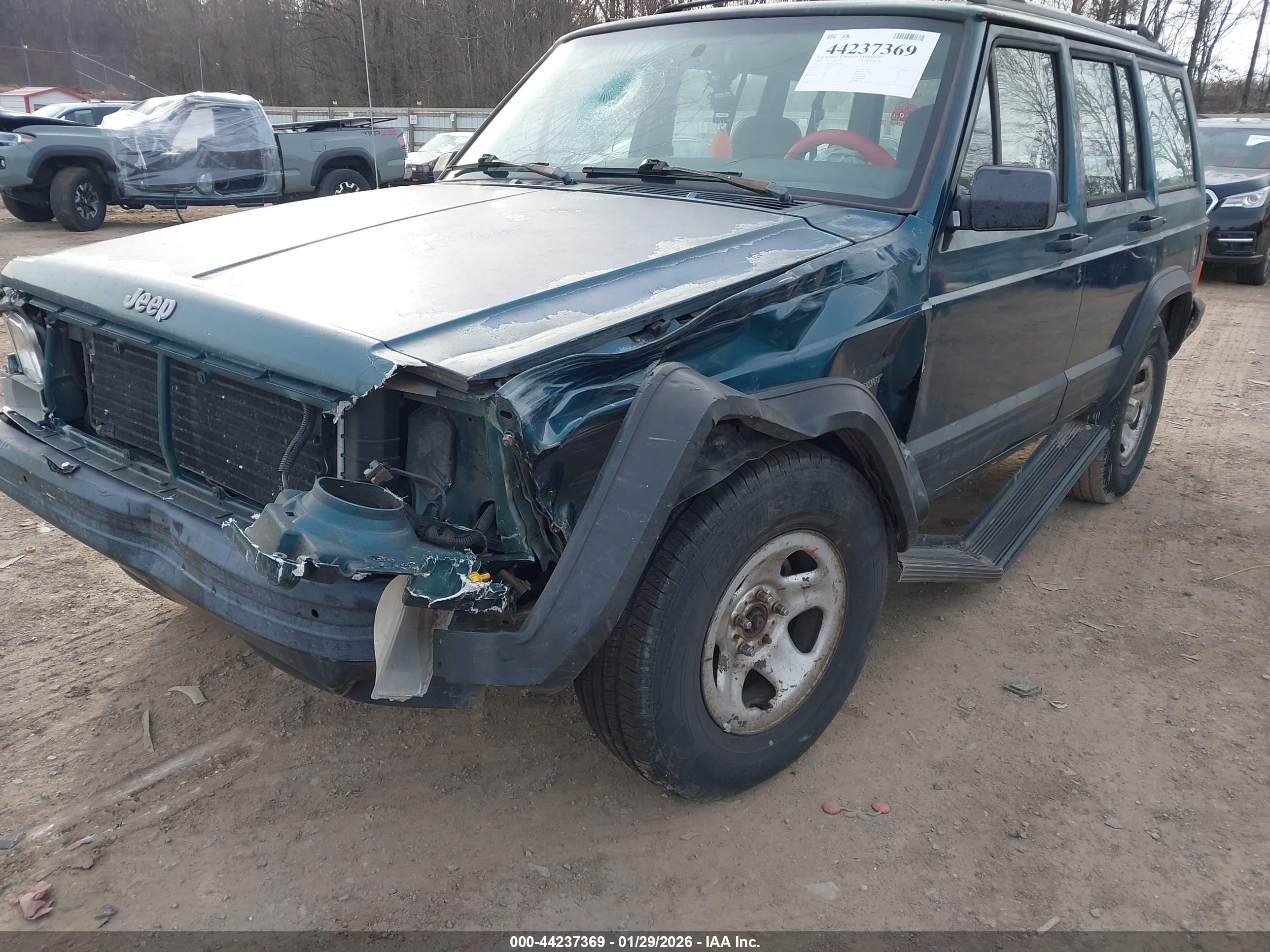 JEEP CHEROKEE image 6