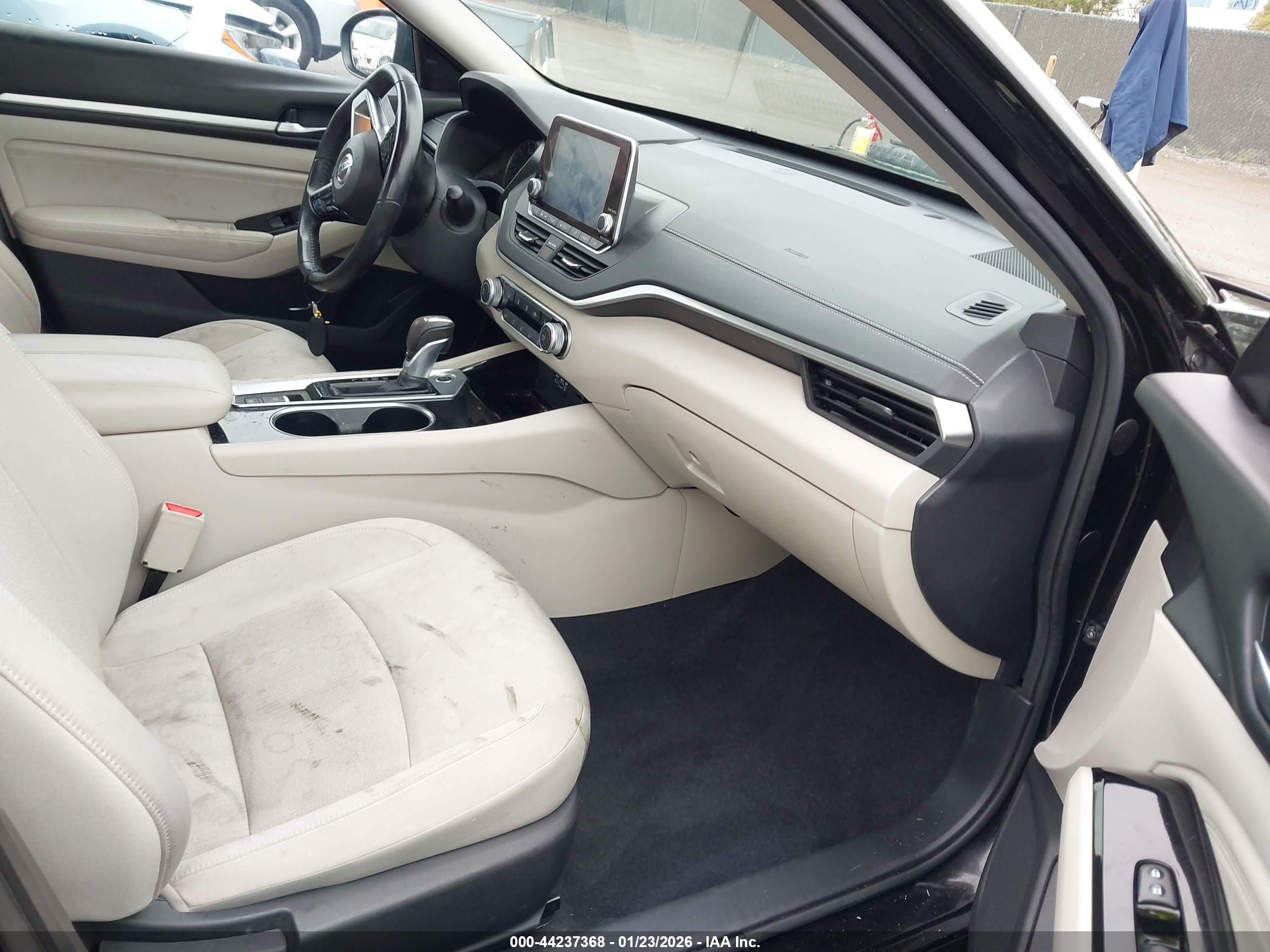 NISSAN ALTIMA image 5