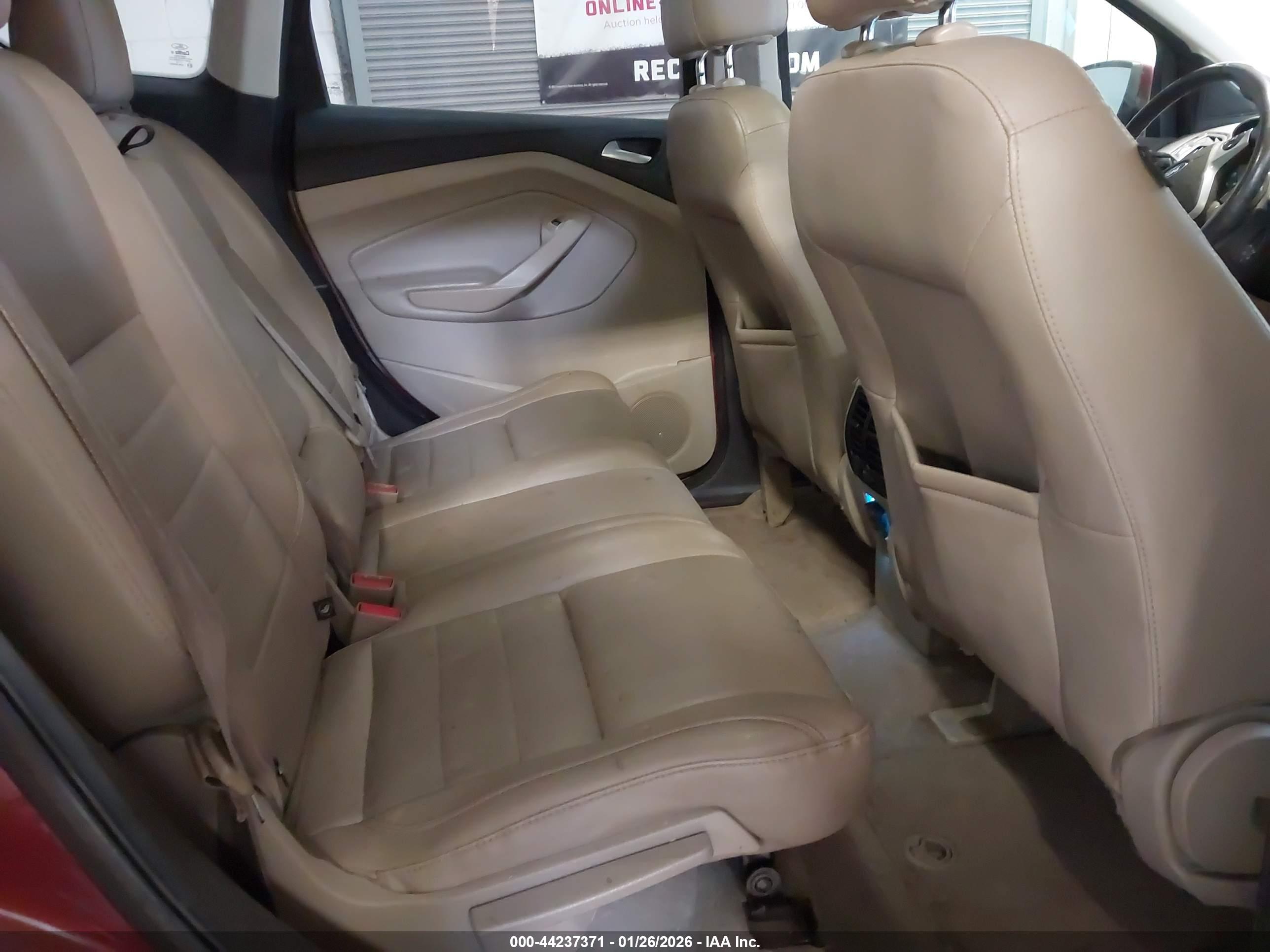 FORD ESCAPE image 8