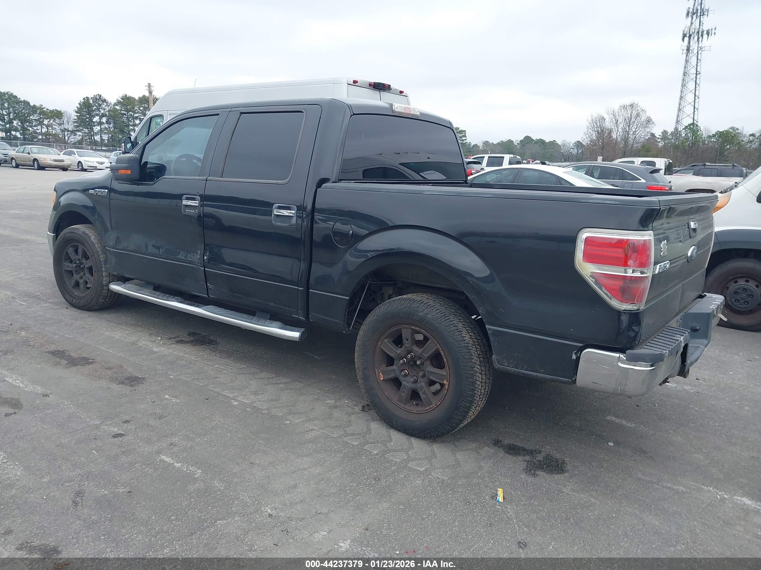 FORD F-150 image 3