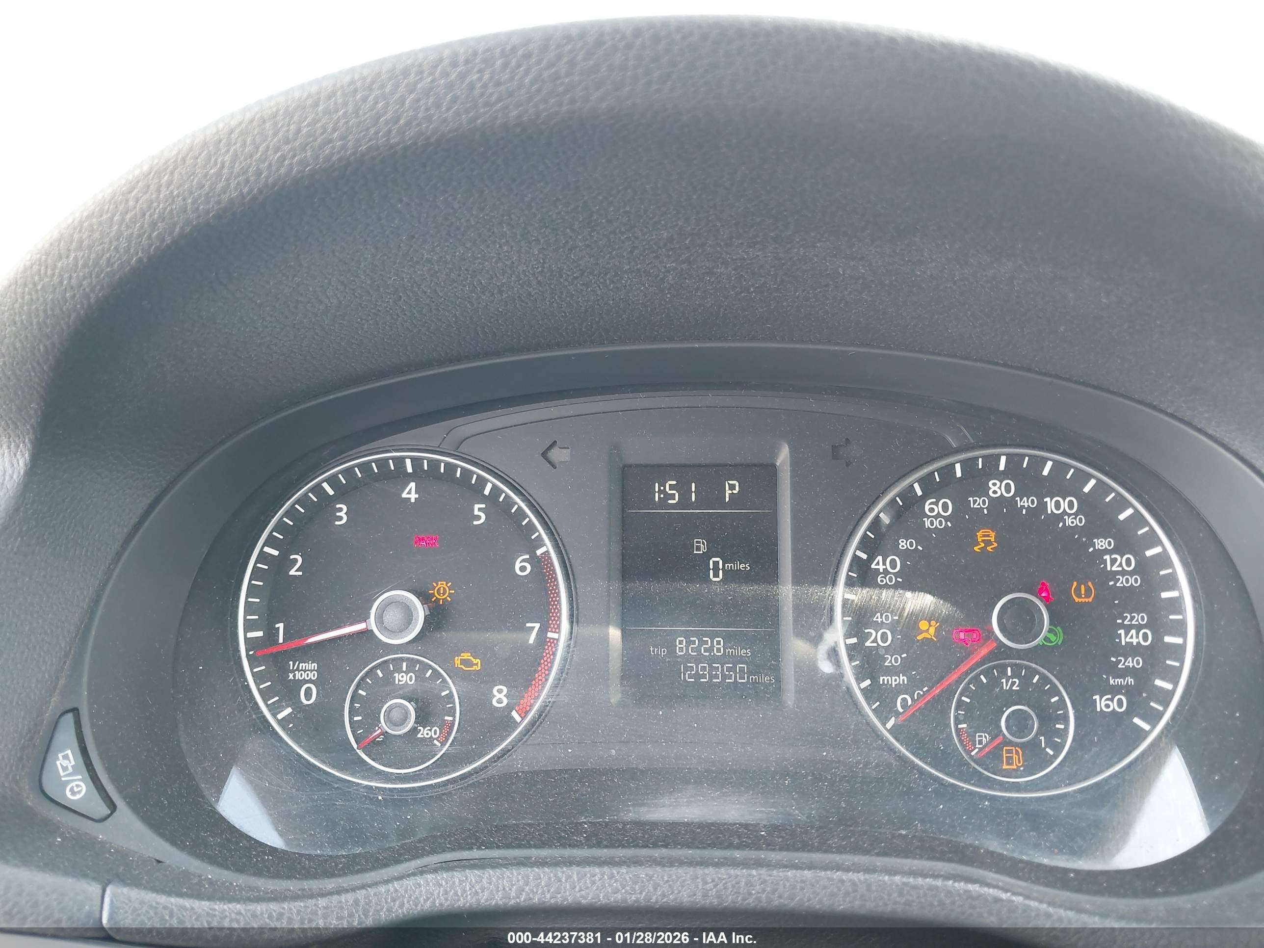 VOLKSWAGEN PASSAT image 7