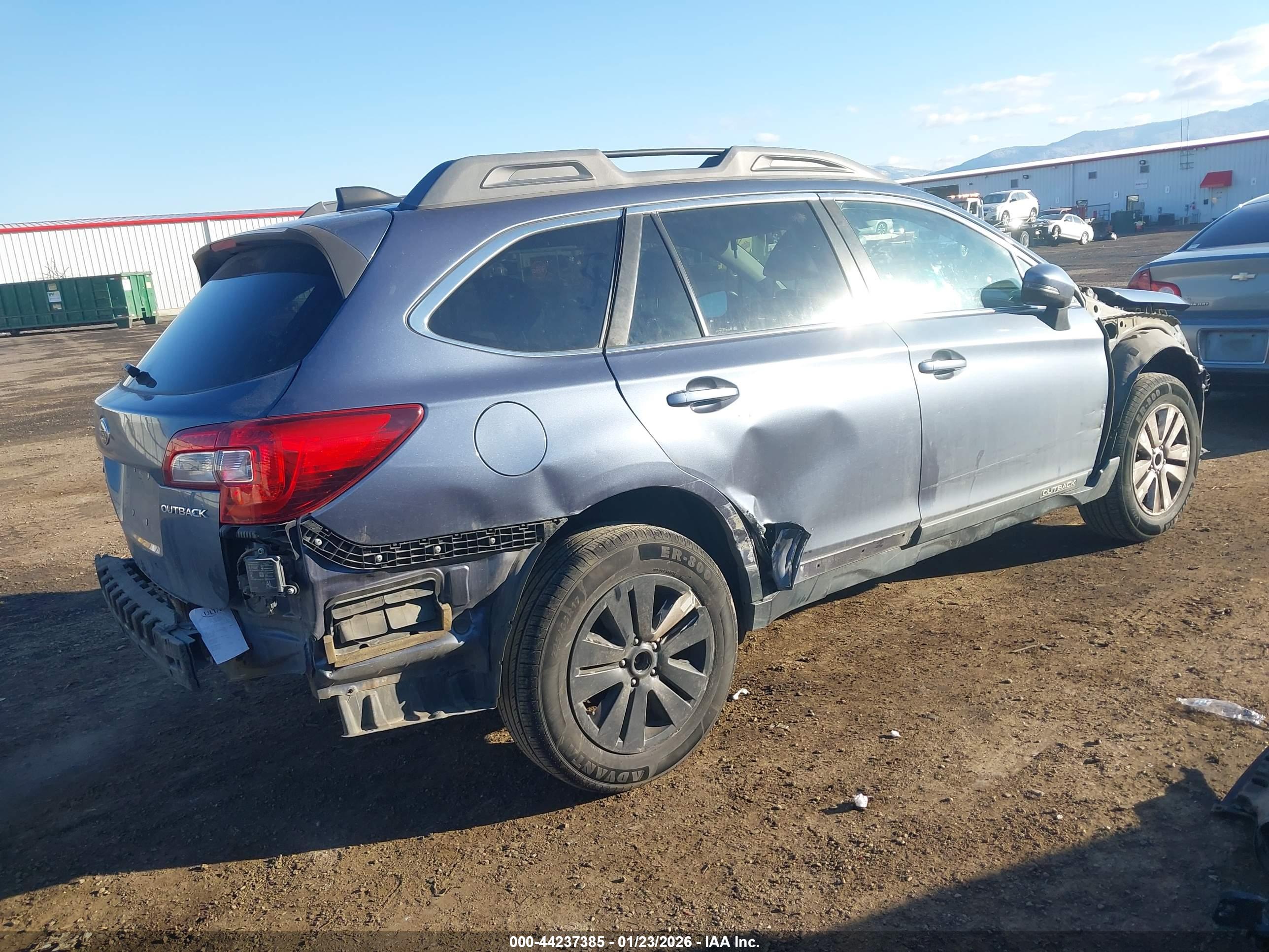SUBARU OUTBACK image 4