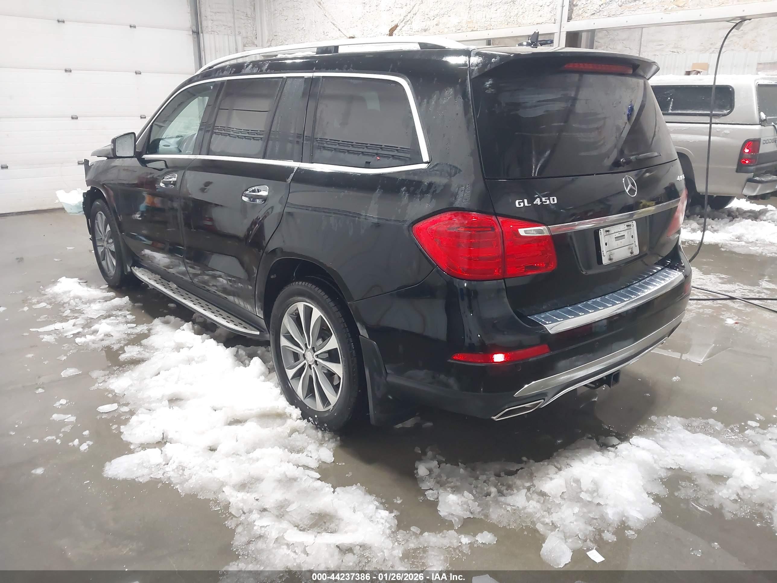 MERCEDES-BENZ GL image 3