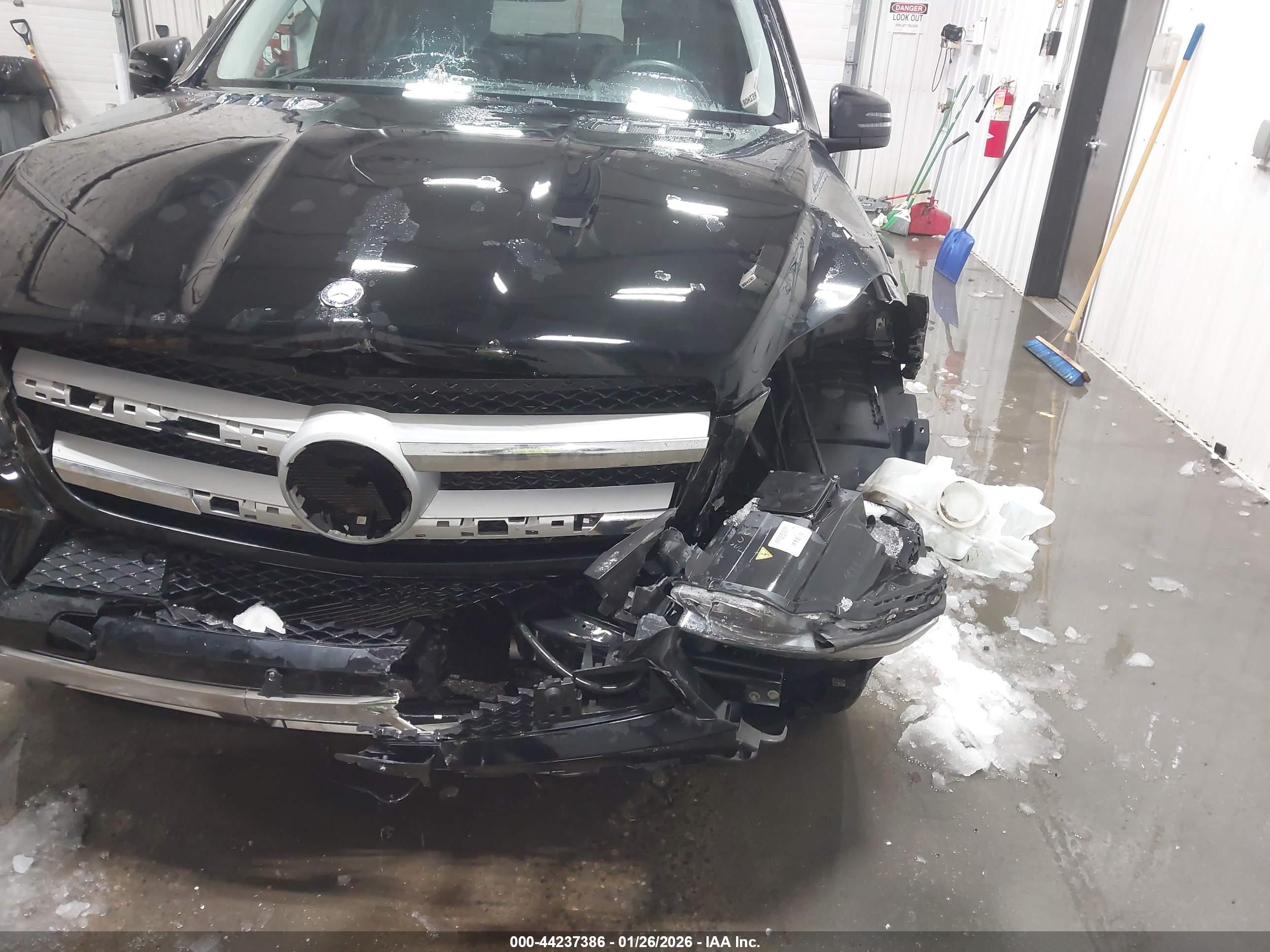 MERCEDES-BENZ GL image 6