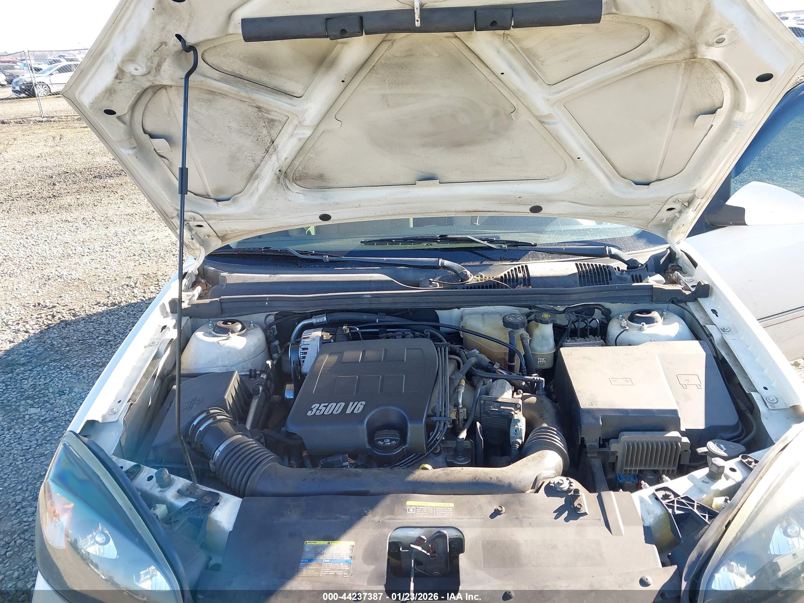 CHEVROLET MALIBU image 10