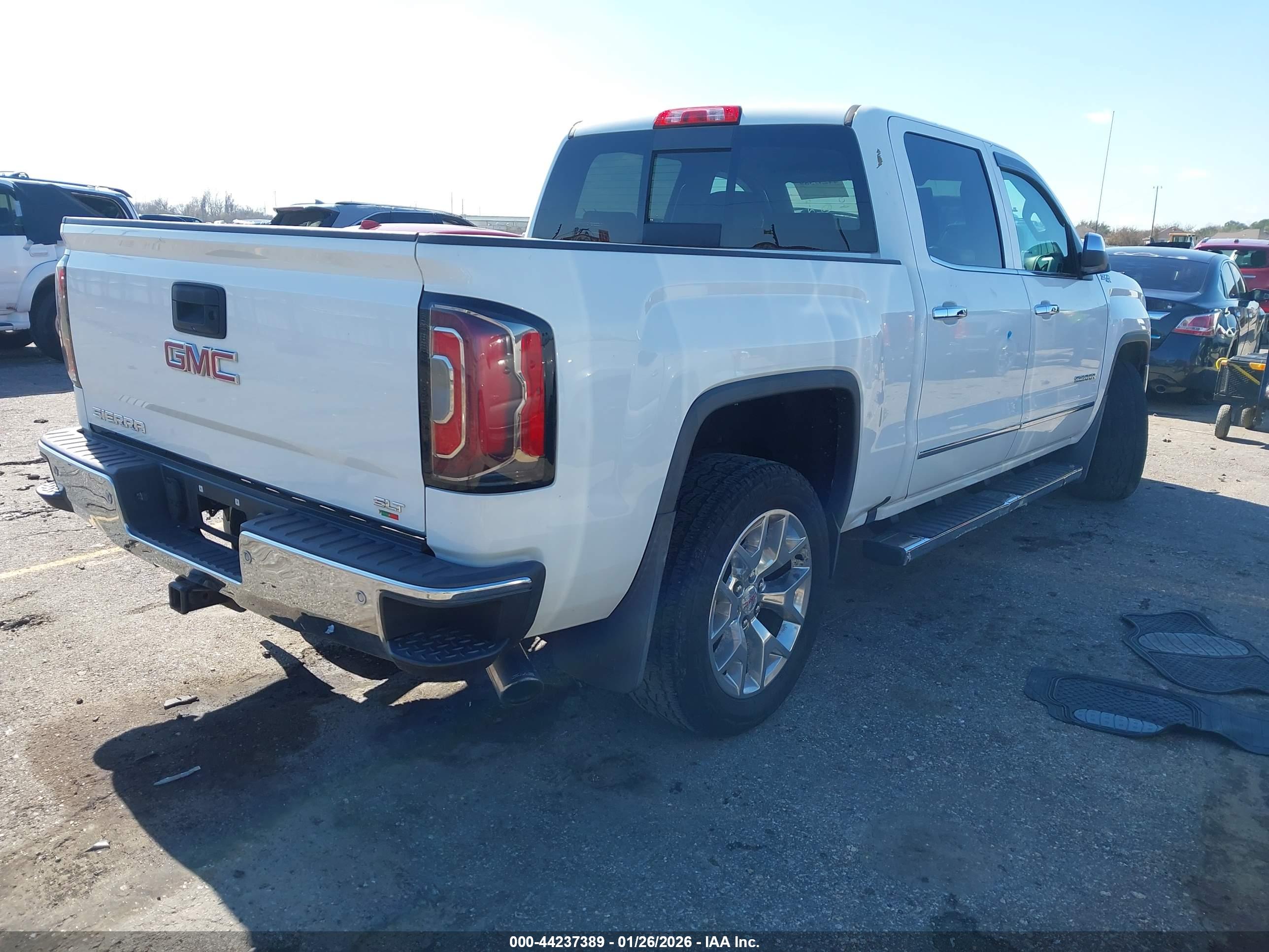 GMC SIERRA image 4