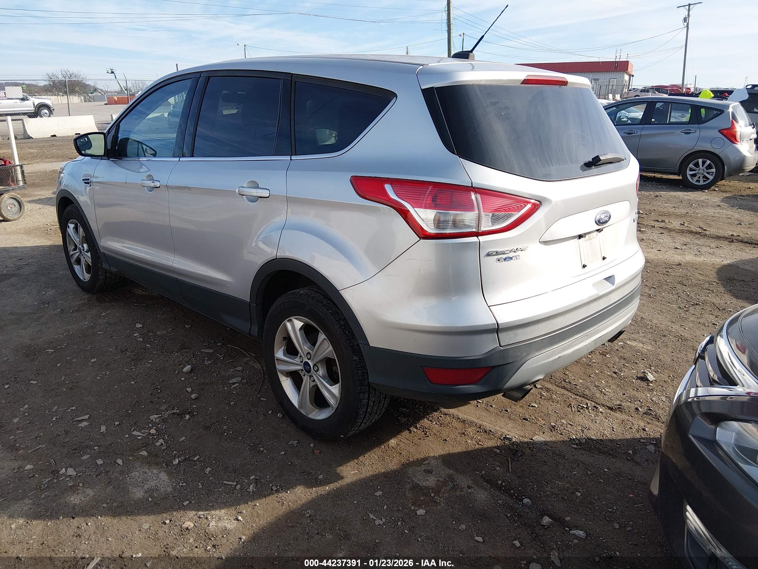 FORD ESCAPE image 3