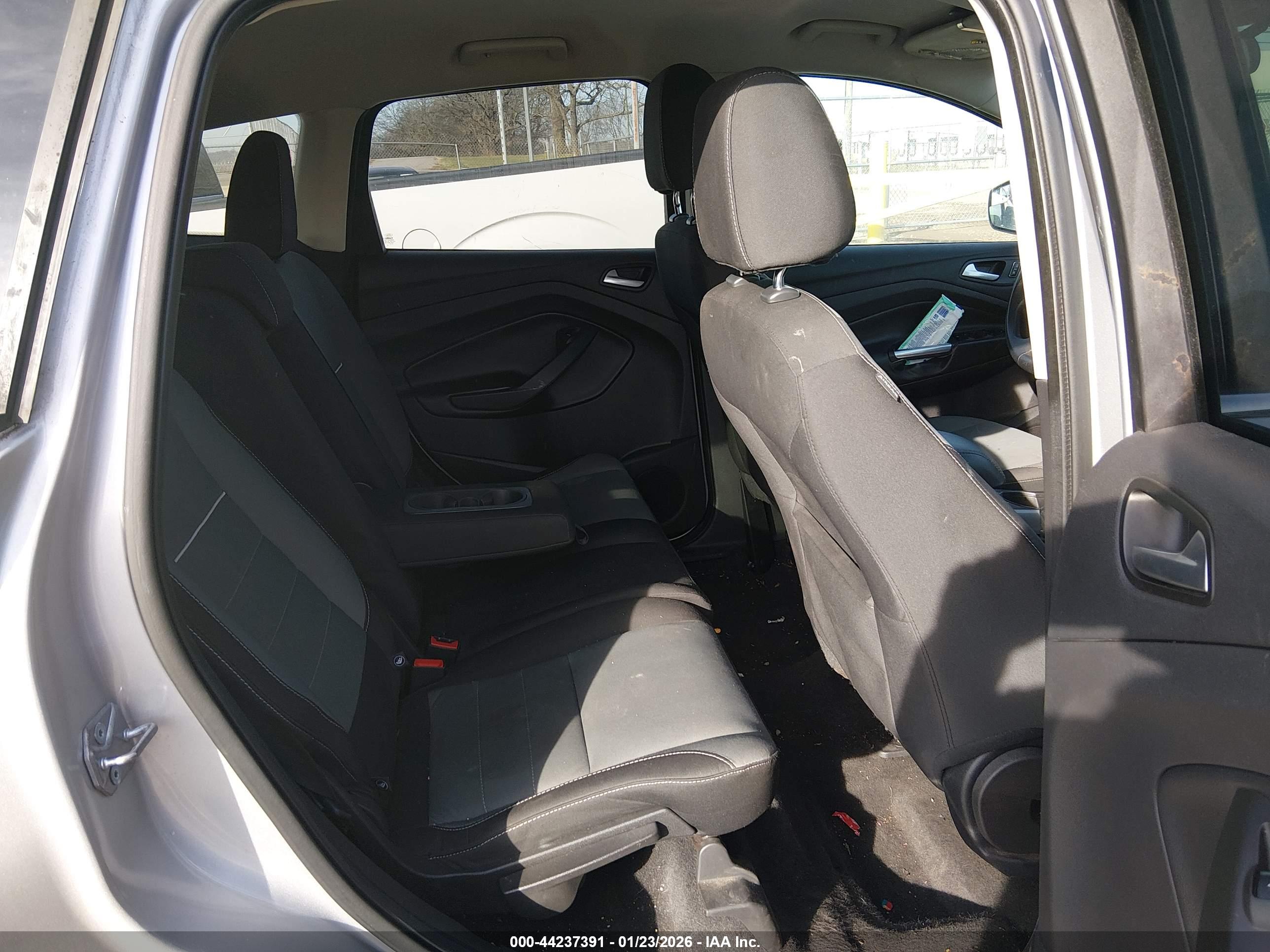 FORD ESCAPE image 8
