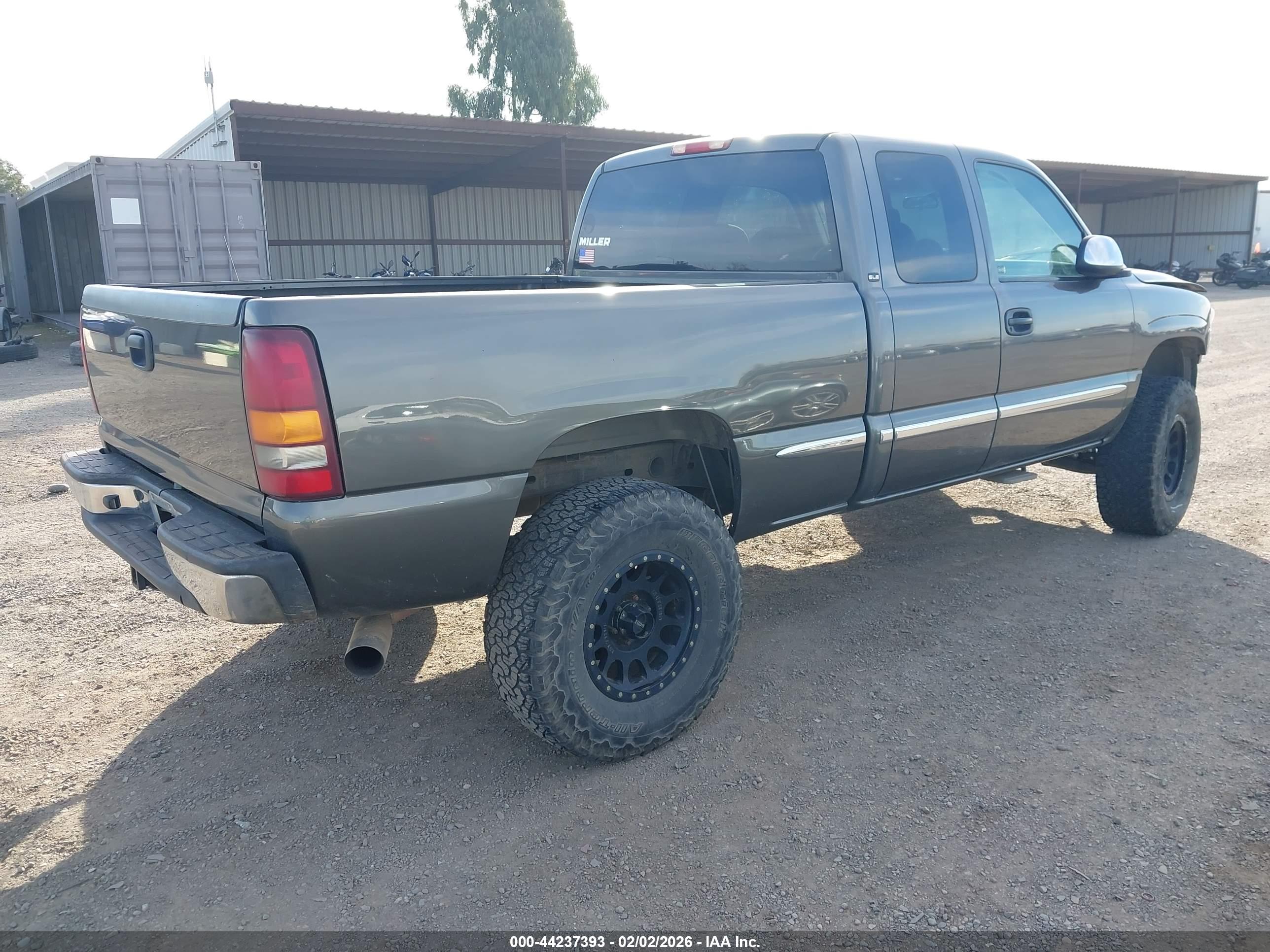 GMC SIERRA image 4